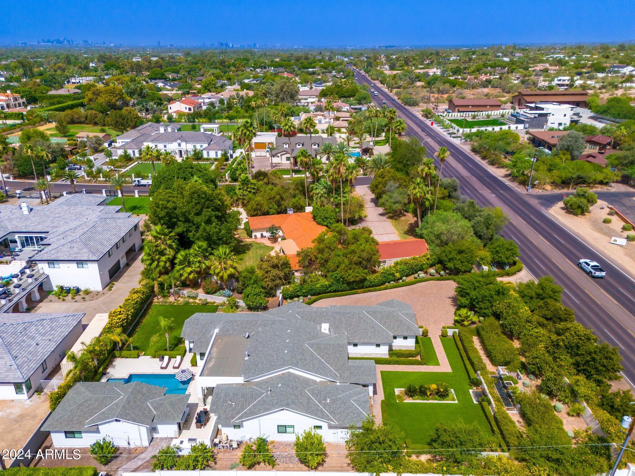 ARCADIA MANORS - Residential