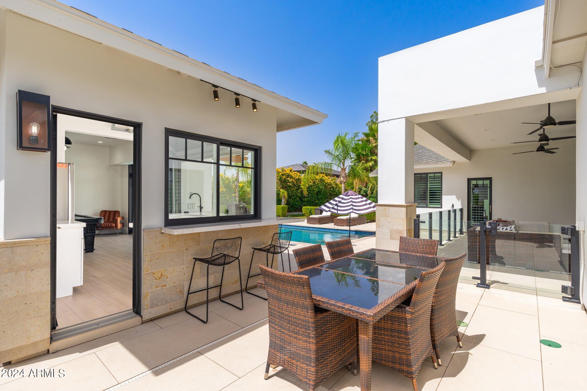 ARCADIA MANORS - Residential