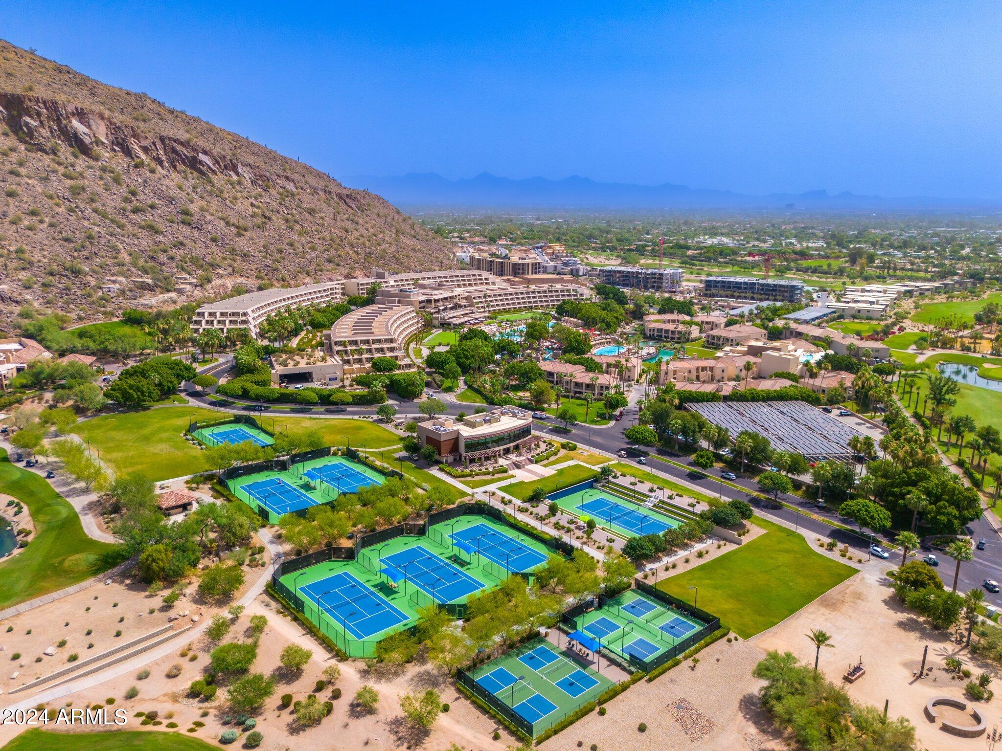 ARCADIA MANORS - Residential