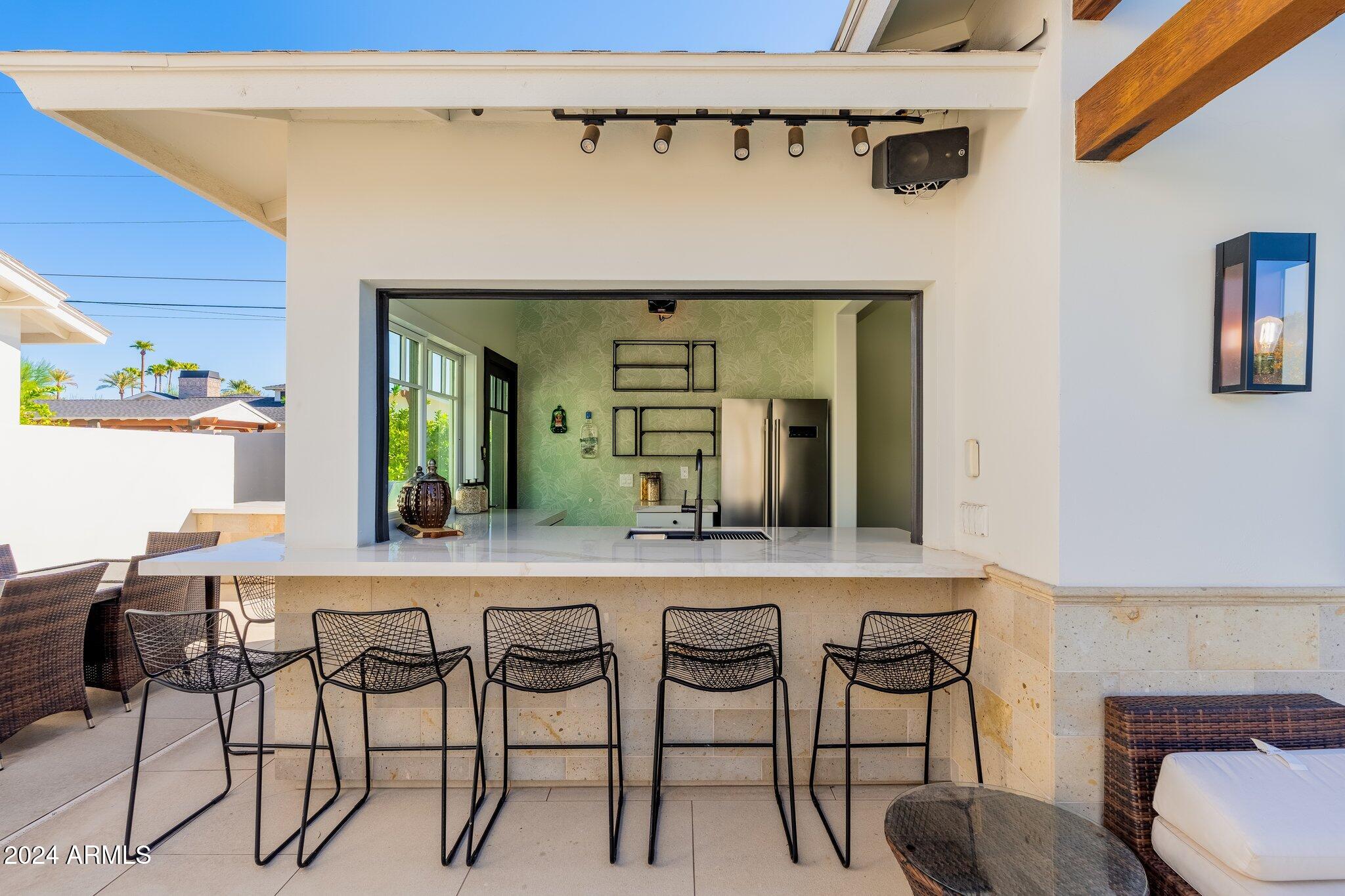 ARCADIA MANORS - Residential