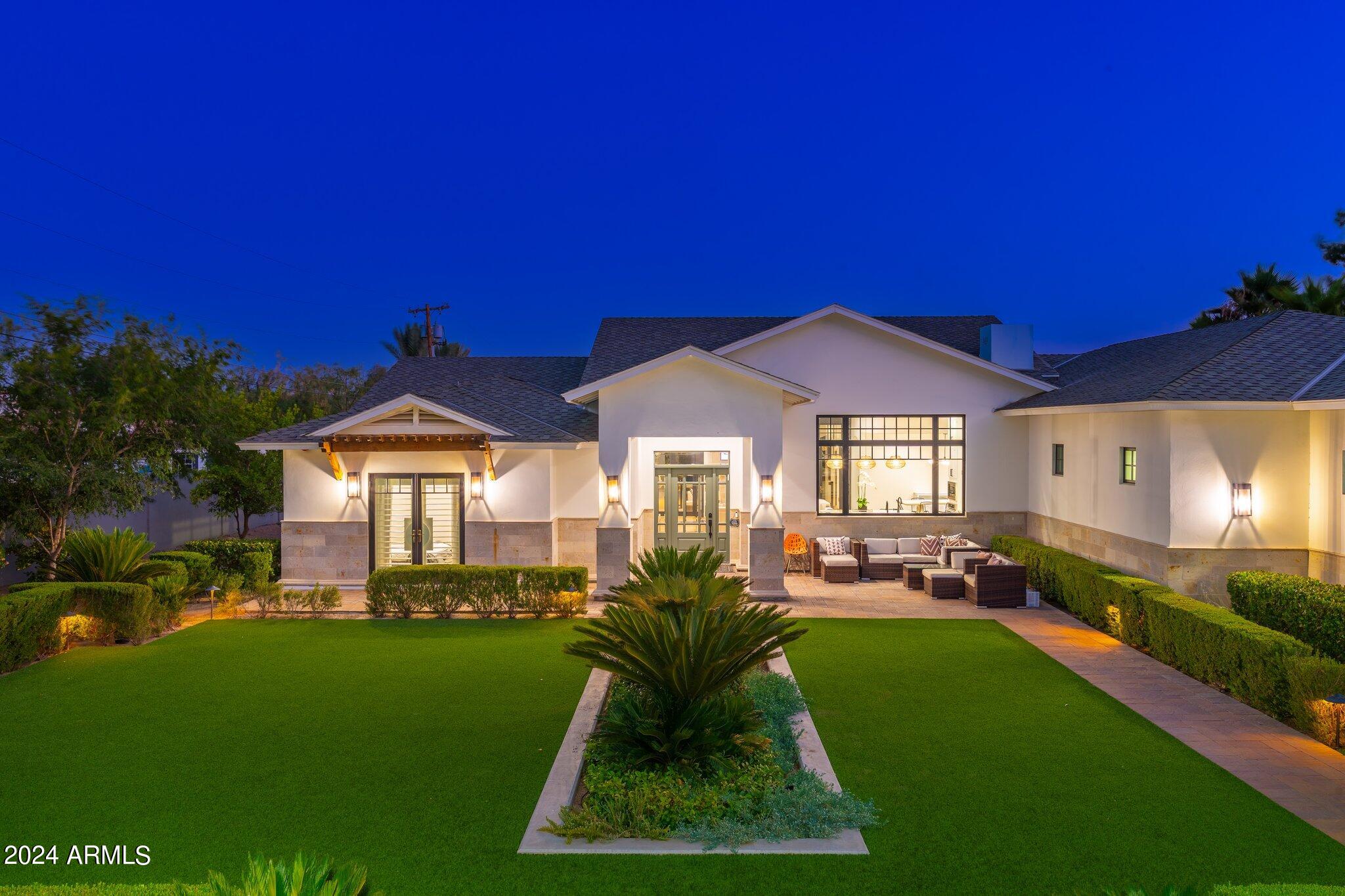 ARCADIA MANORS - Residential