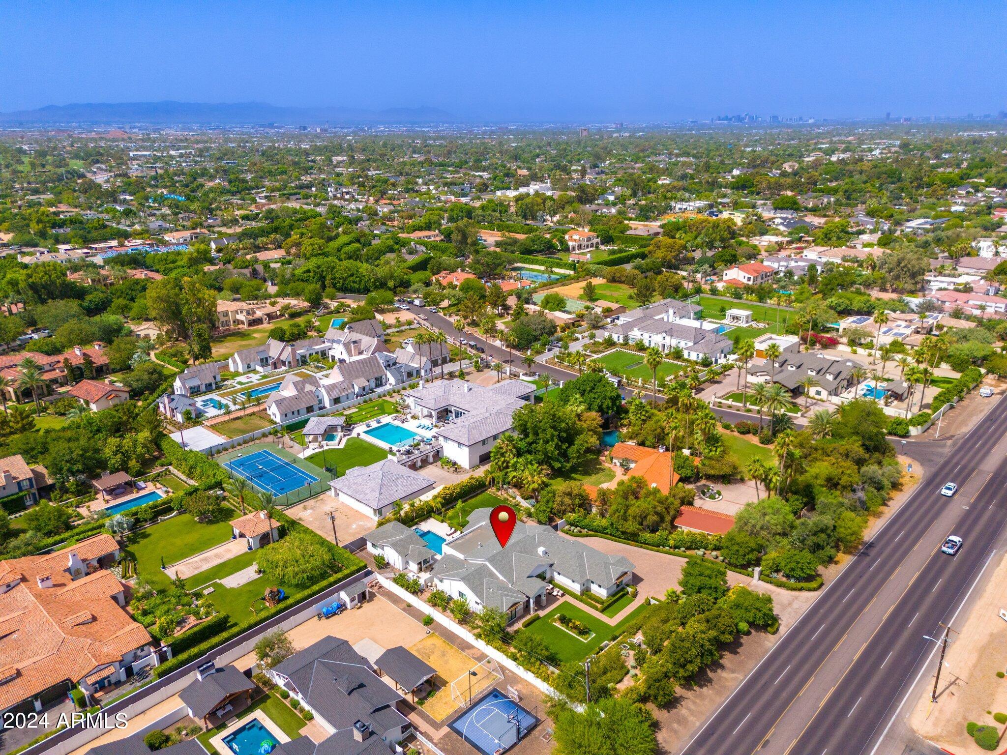 ARCADIA MANORS - Residential