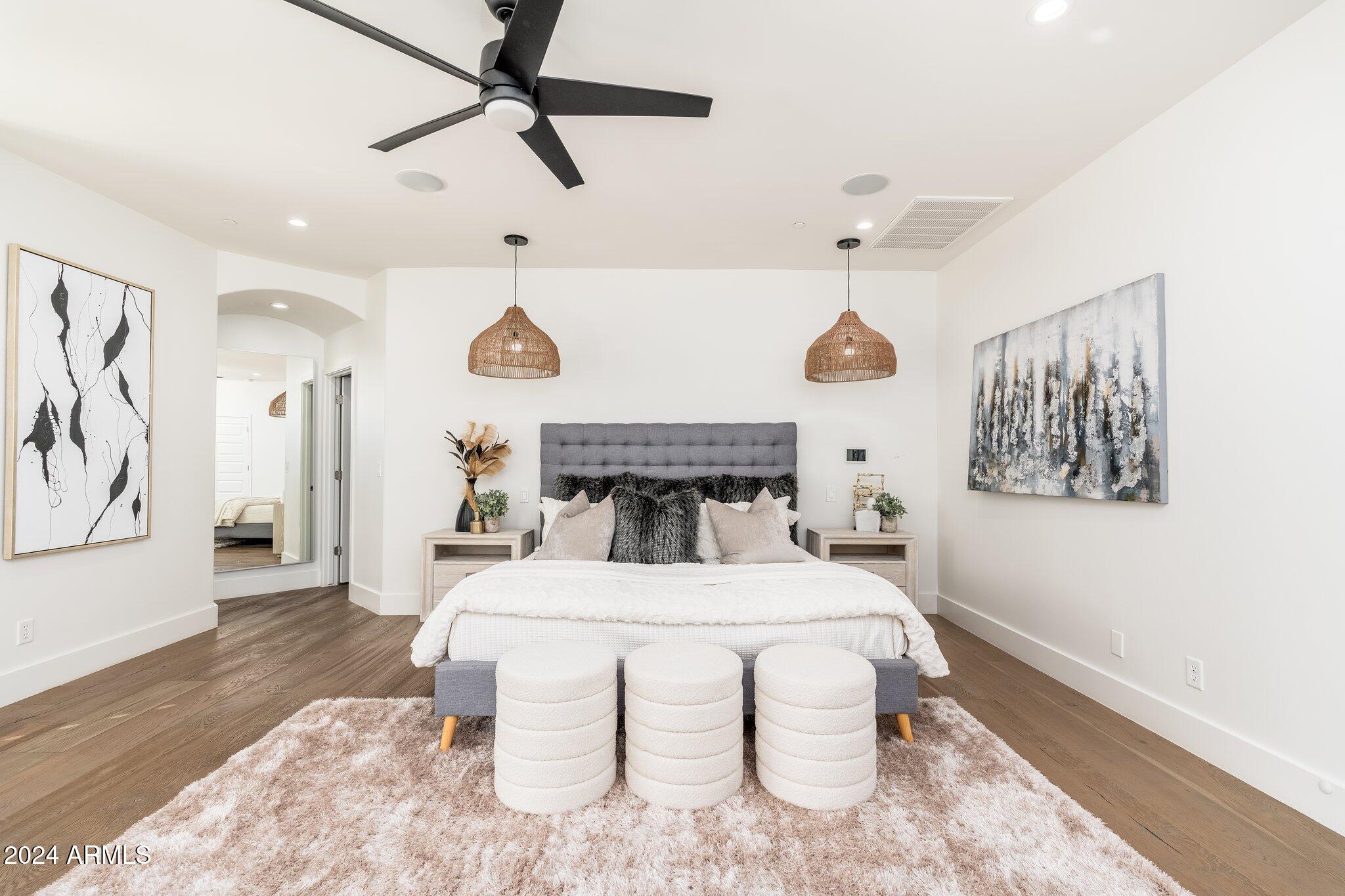 ARCADIA MANORS - Residential