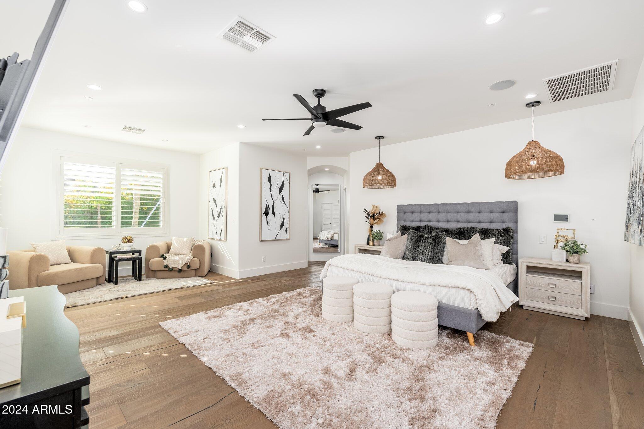 ARCADIA MANORS - Residential