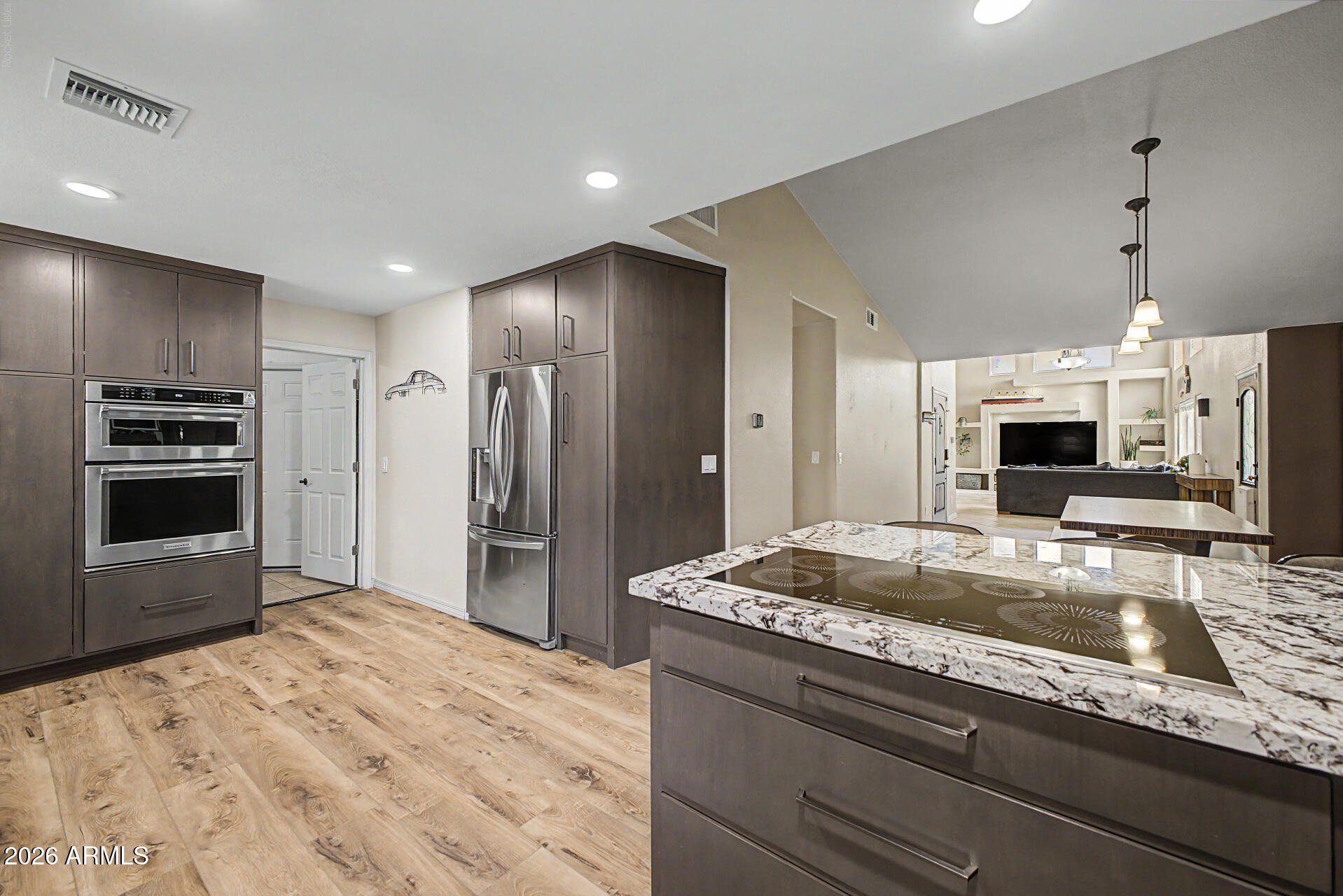 LAKESIDE AT ARROWHEAD - Residential