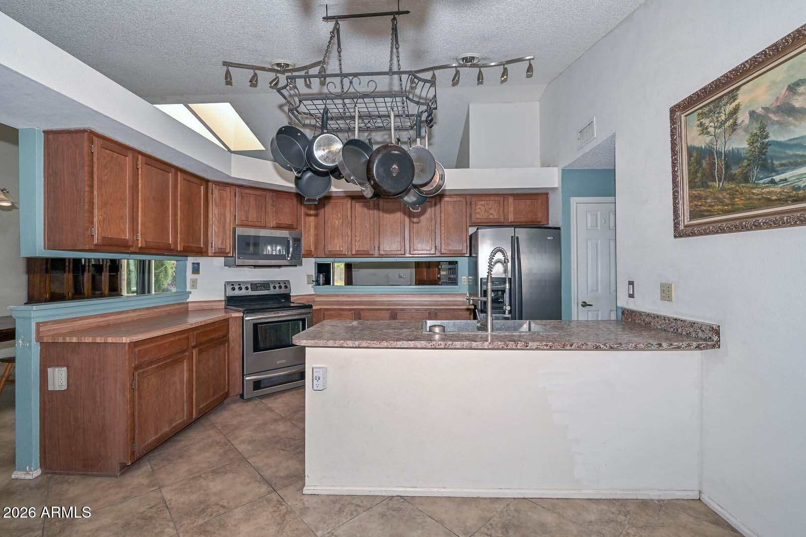 HICKORY SHADOWS UNIT 2 - Residential
