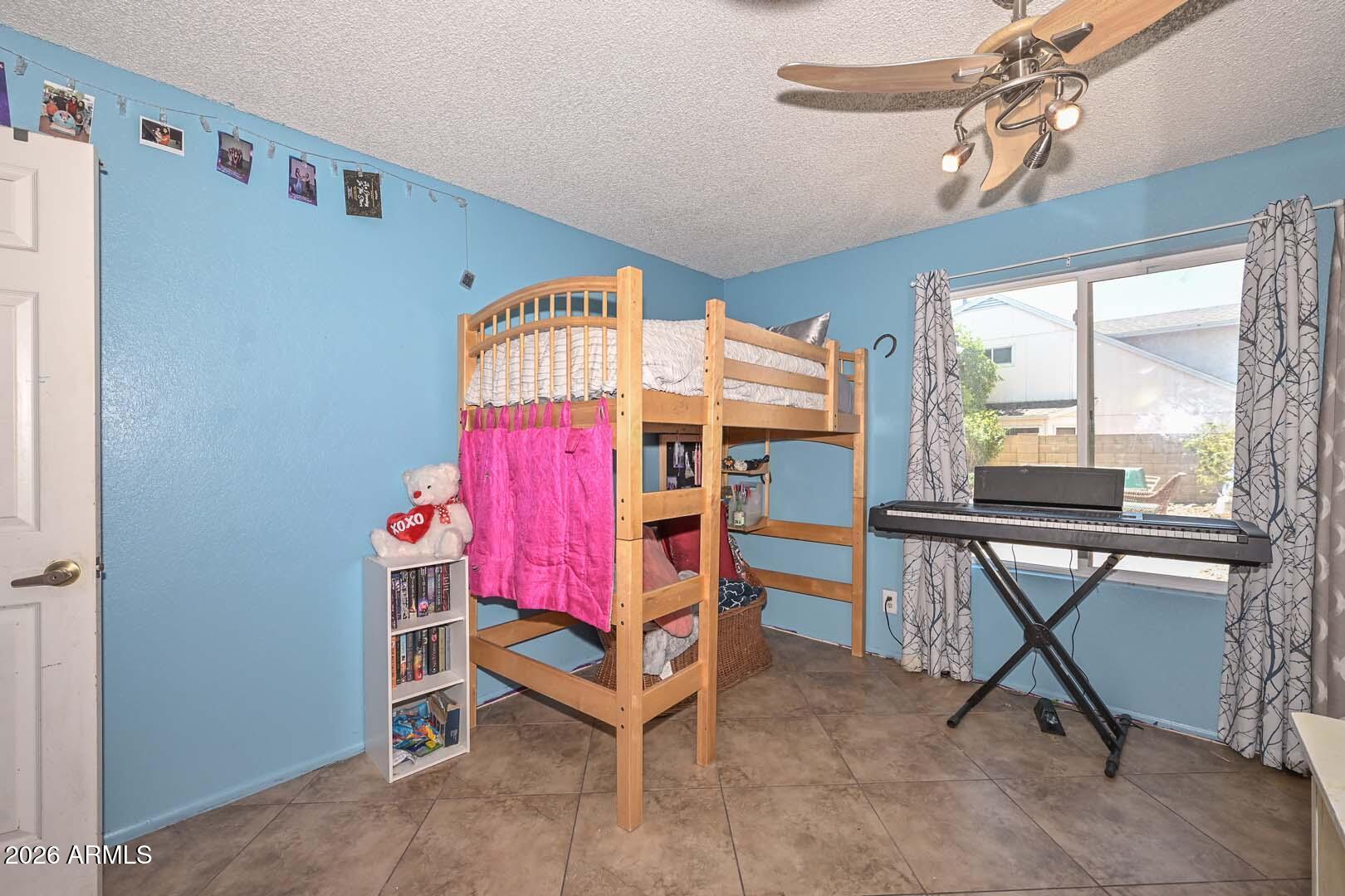 HICKORY SHADOWS UNIT 2 - Residential