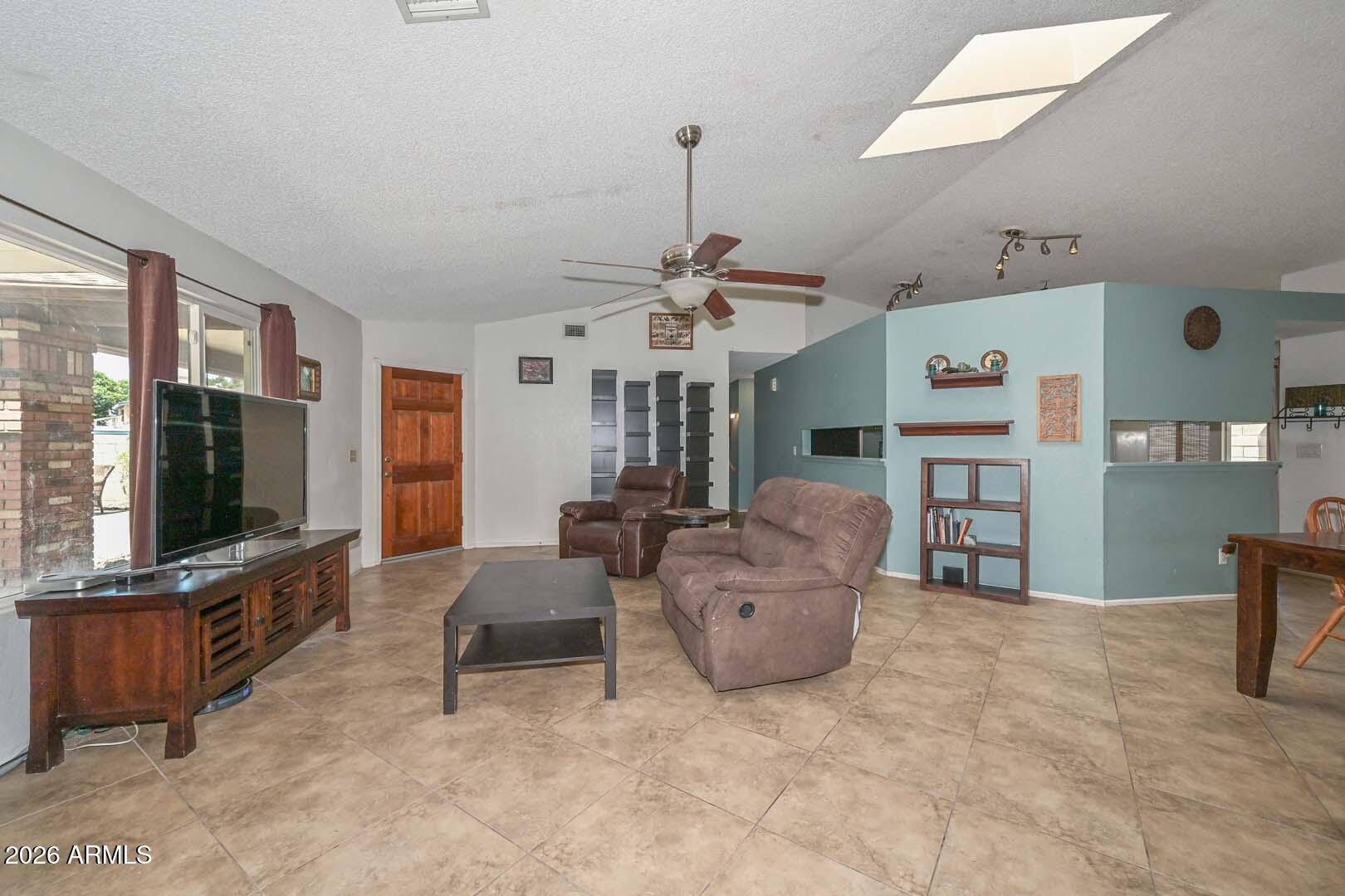 HICKORY SHADOWS UNIT 2 - Residential