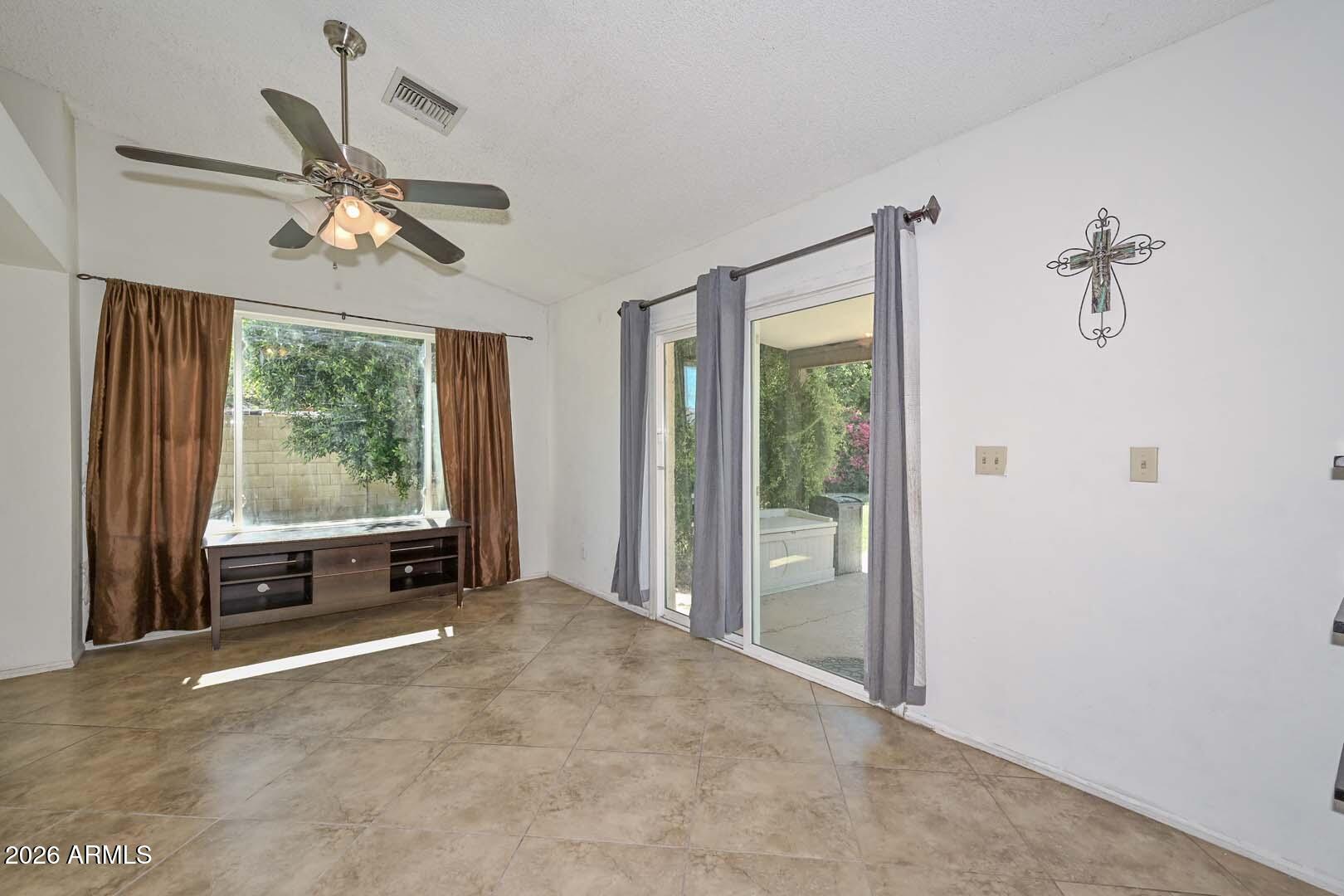 HICKORY SHADOWS UNIT 2 - Residential
