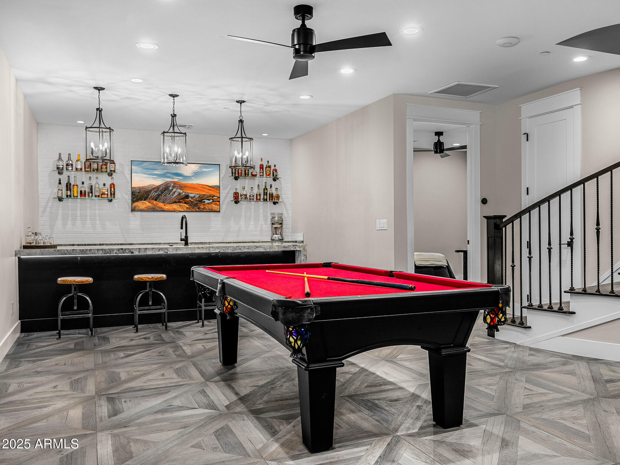 ARGYLE CIRCLE - Residential