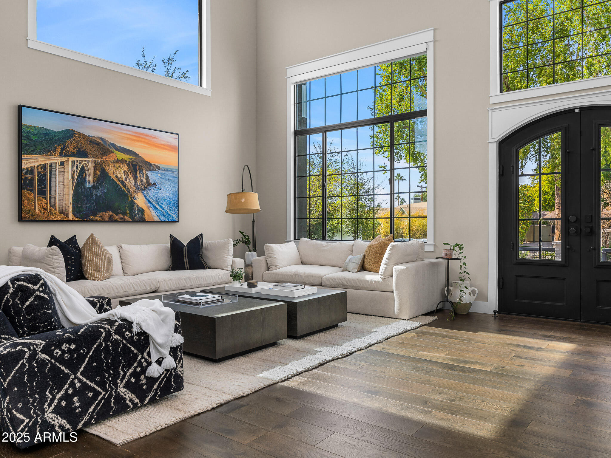 ARGYLE CIRCLE - Residential
