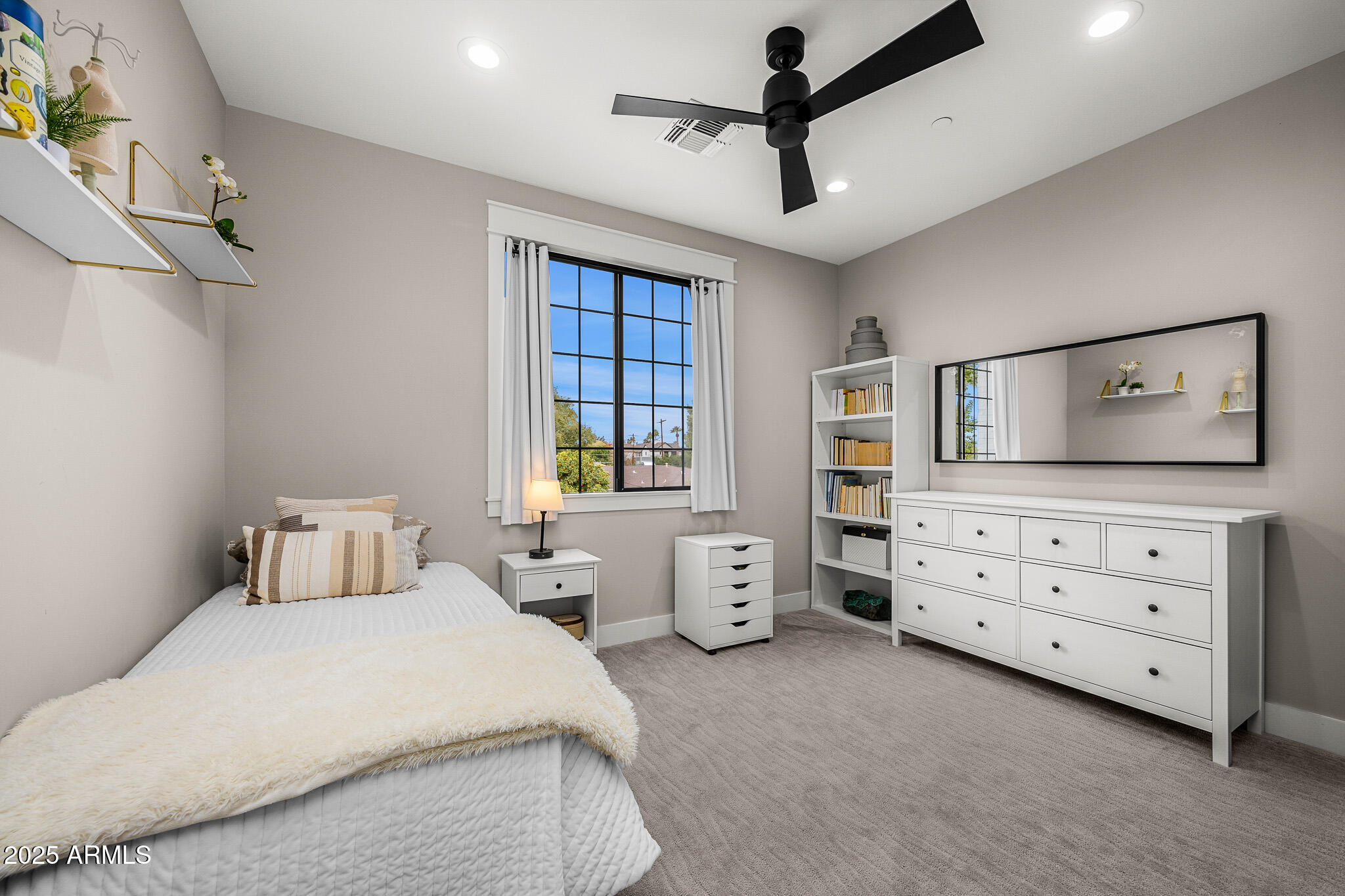 ARGYLE CIRCLE - Residential