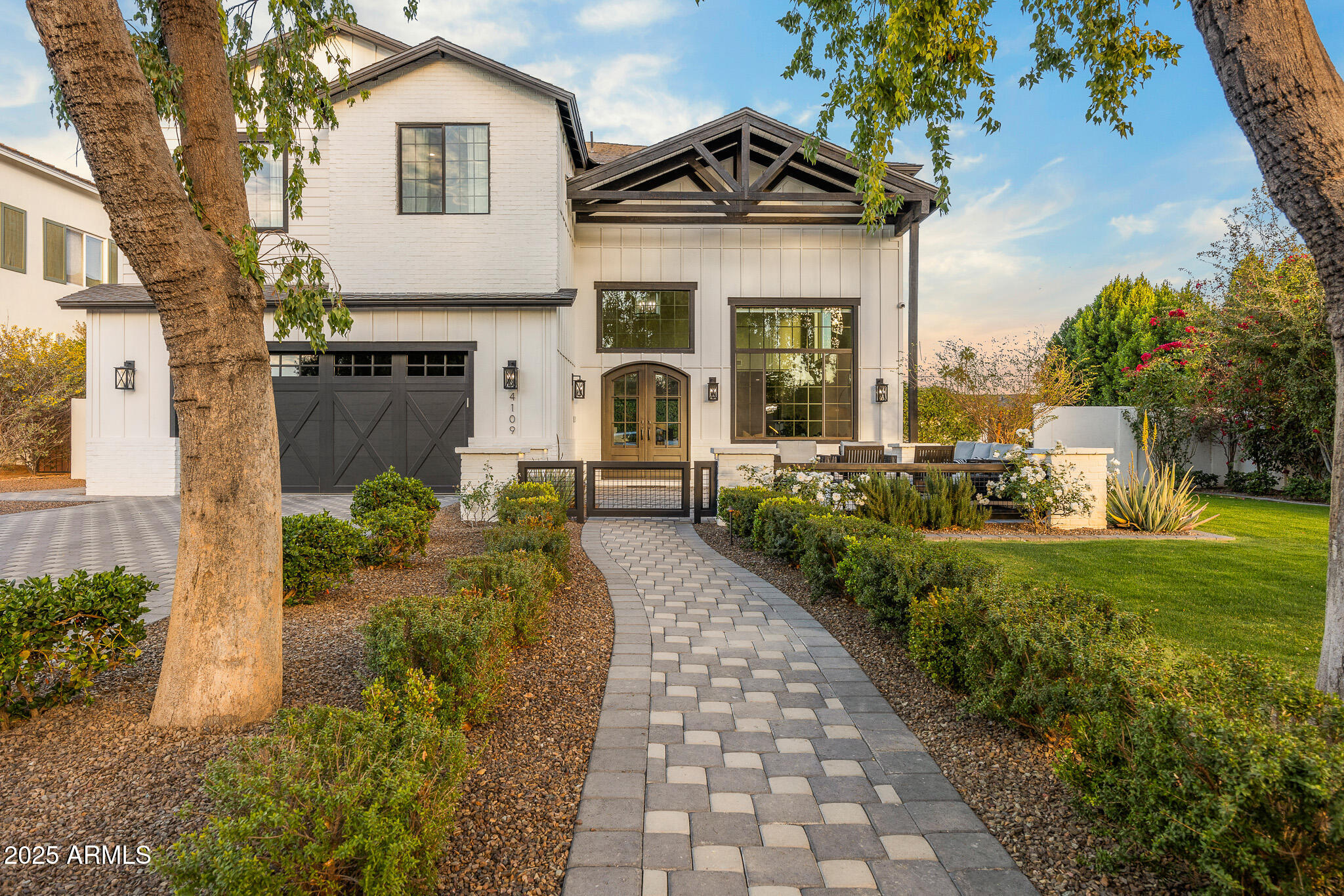 ARGYLE CIRCLE - Residential