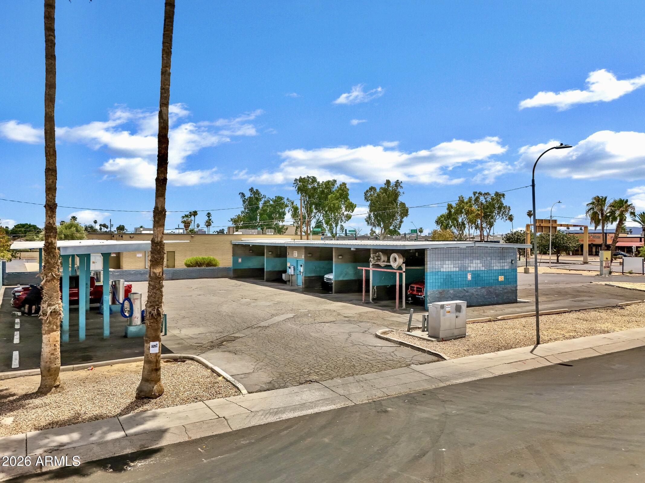 JUNE GARDENS - Commercial Sale