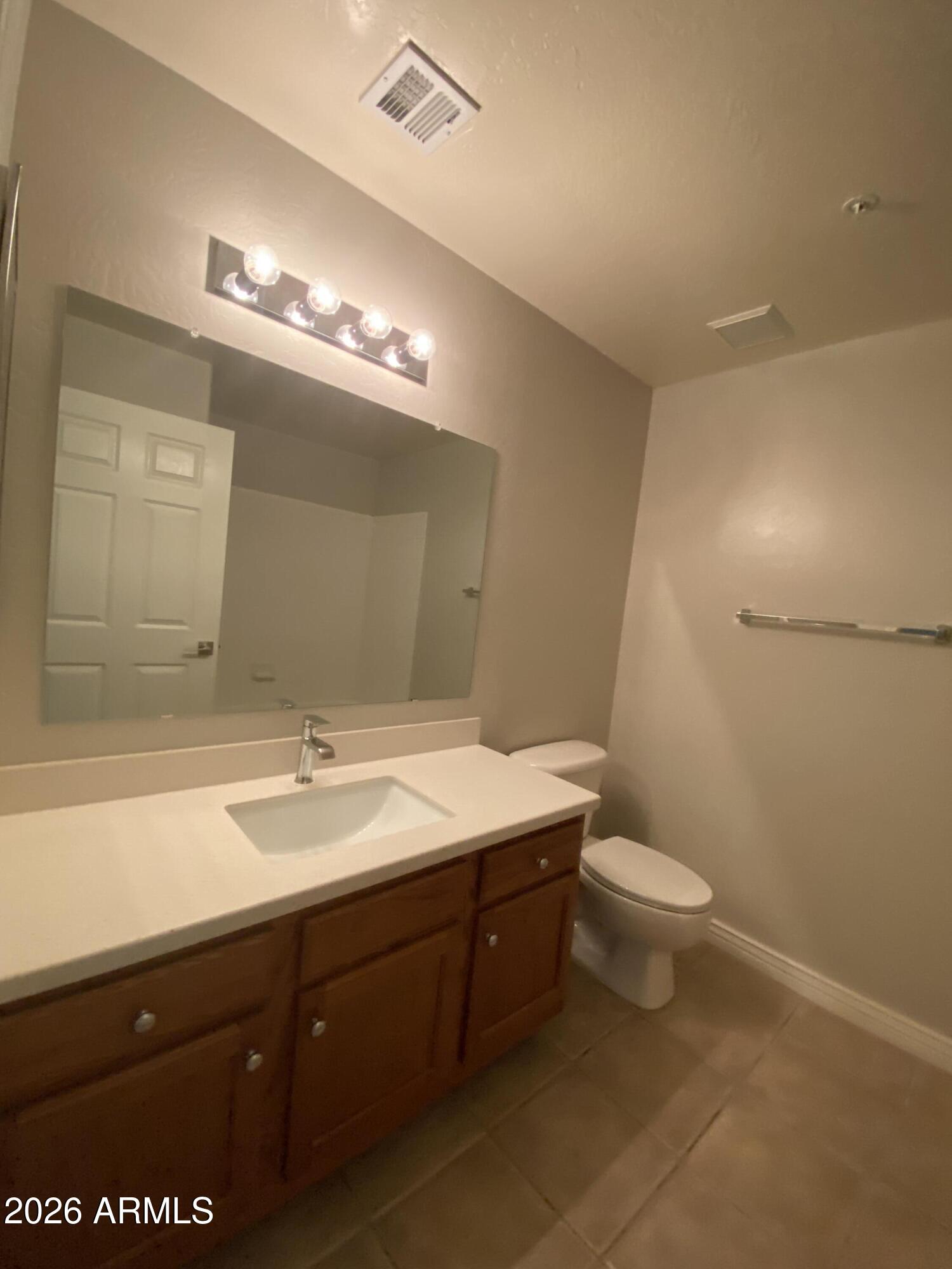 SALIDA DEL SOL CONDOMINIUM - Residential Lease