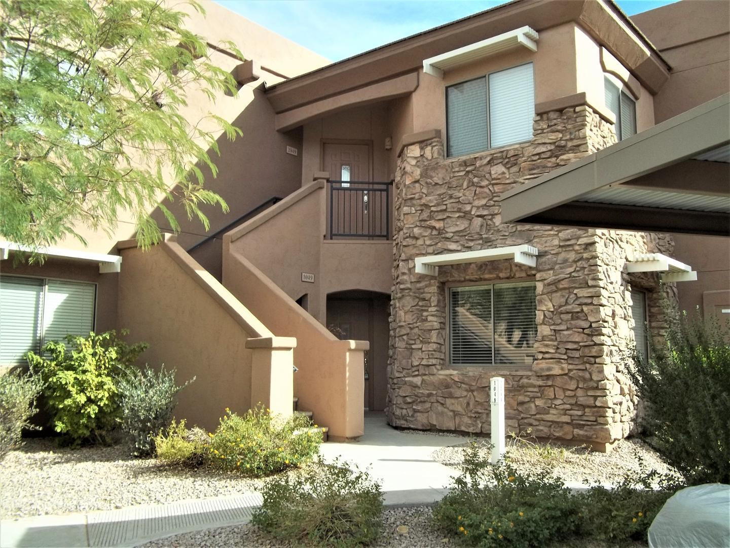 Luxury living in the heart of Scottsdale, 85260. Spacious 2bd,2ba + den beautiful bottom floor unit. Great room is light bright and opens to two spacious covered patios. Lots of indoor and outdoor living space. Kitchen features new appliances and counter tops. Spacious Master ensuite split from second bedroom. The den makes a great office space. Minutes to Loop 101, restaurants, shops. $200 of Security Deposit is Non Refundable. Tenant required to carry Renter's Insurance.