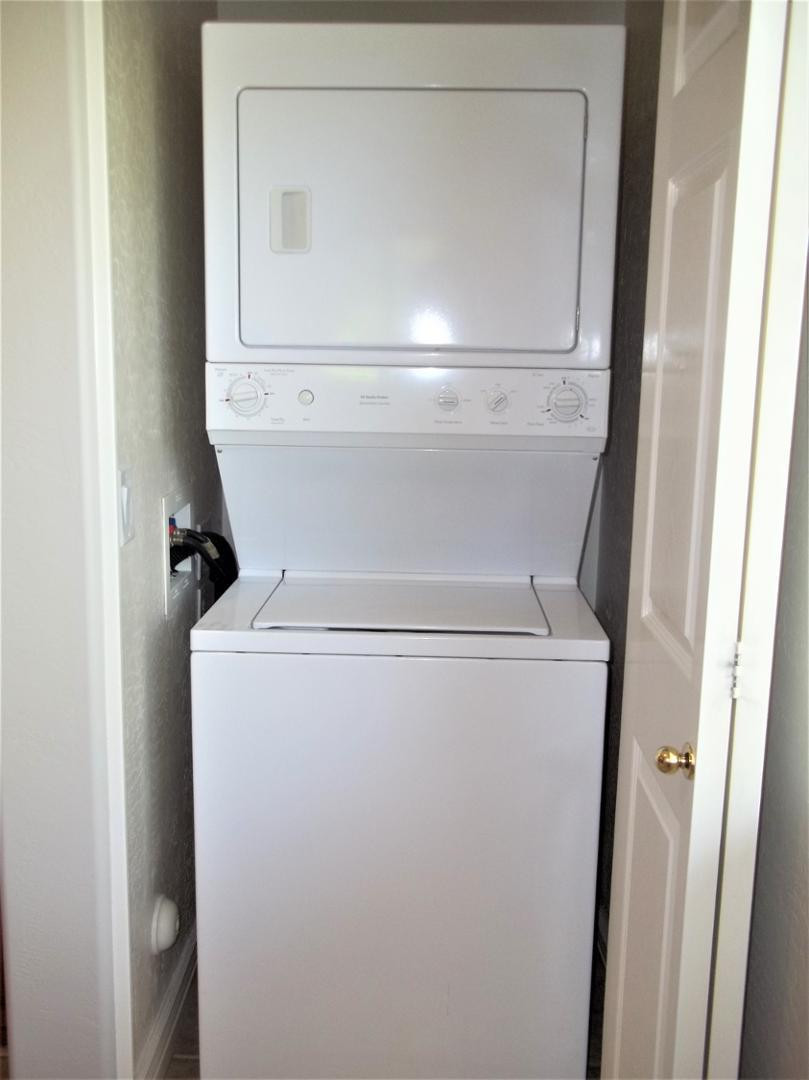 SALIDA DEL SOL CONDOMINIUM - Residential Lease