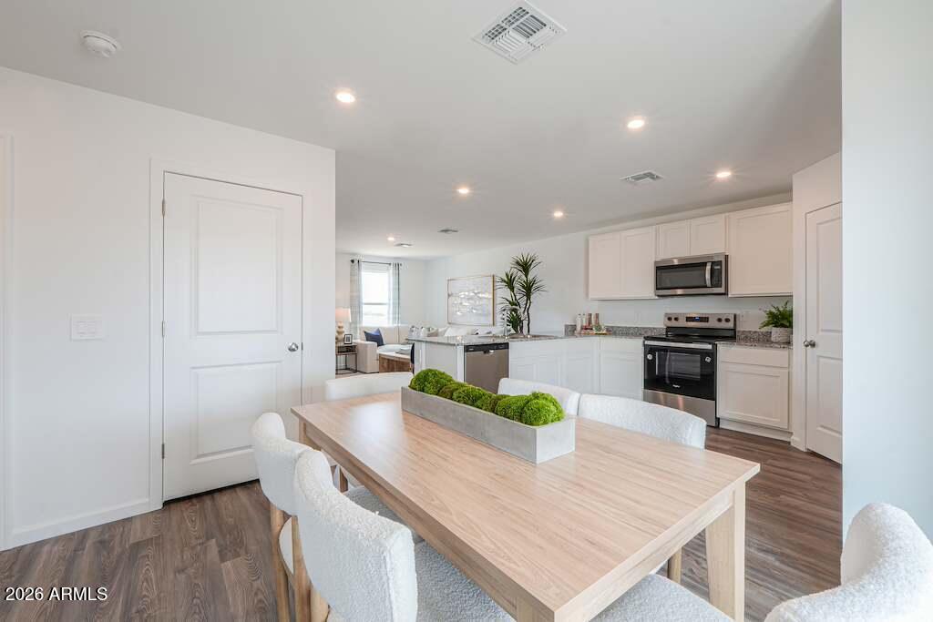COOLIDGE GATEWAY III - Residential