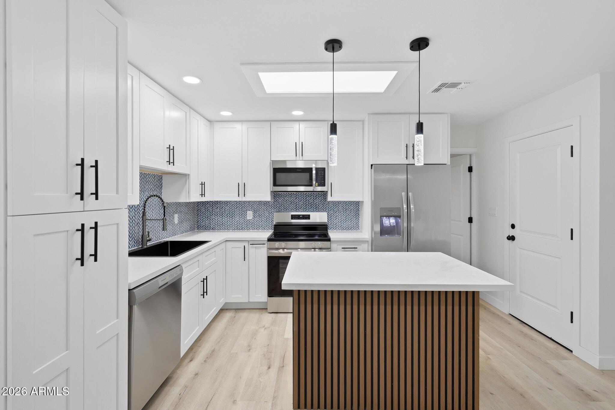 WEDGEWOOD PARK 6 - Residential