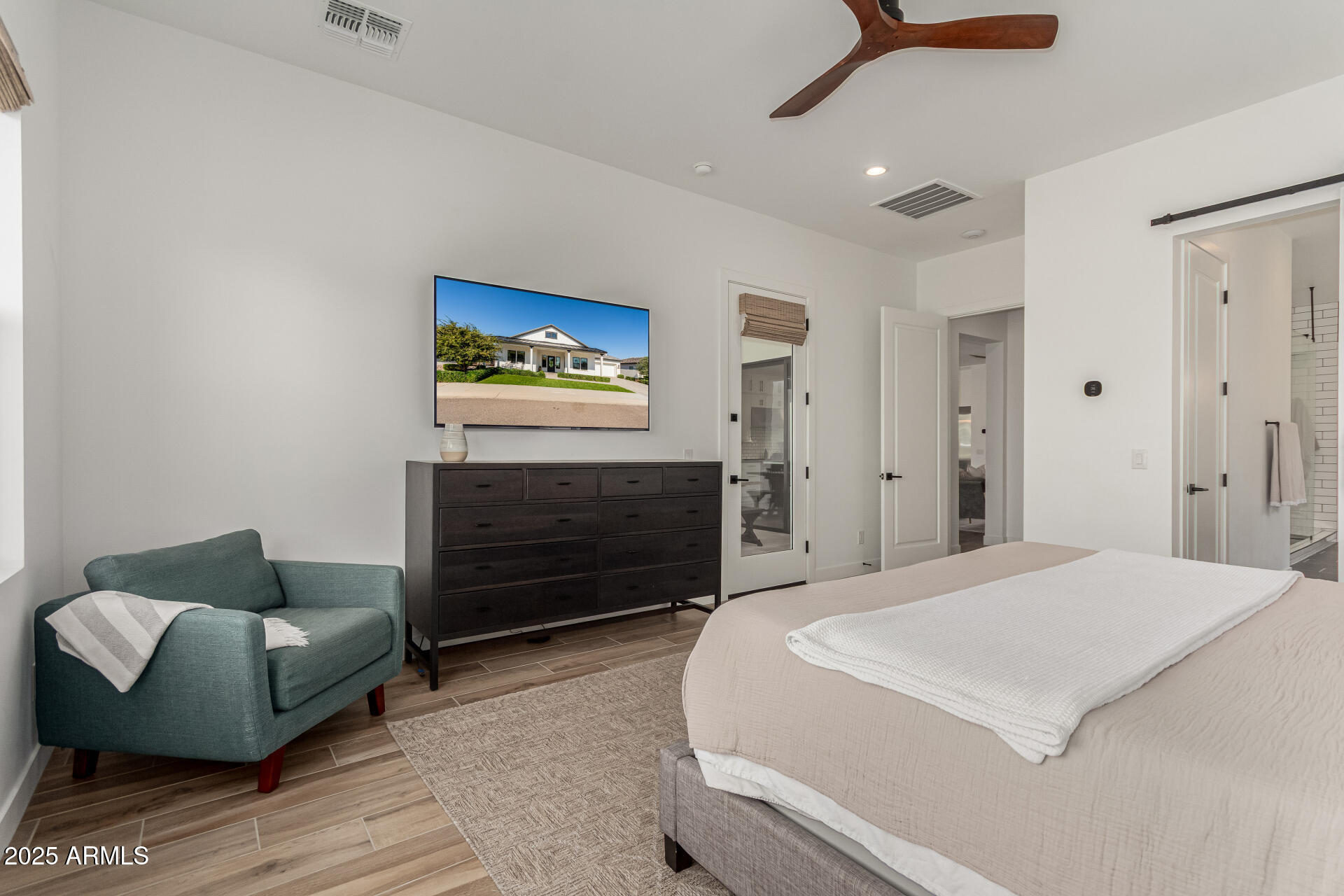 STERLING GROVE - Residential