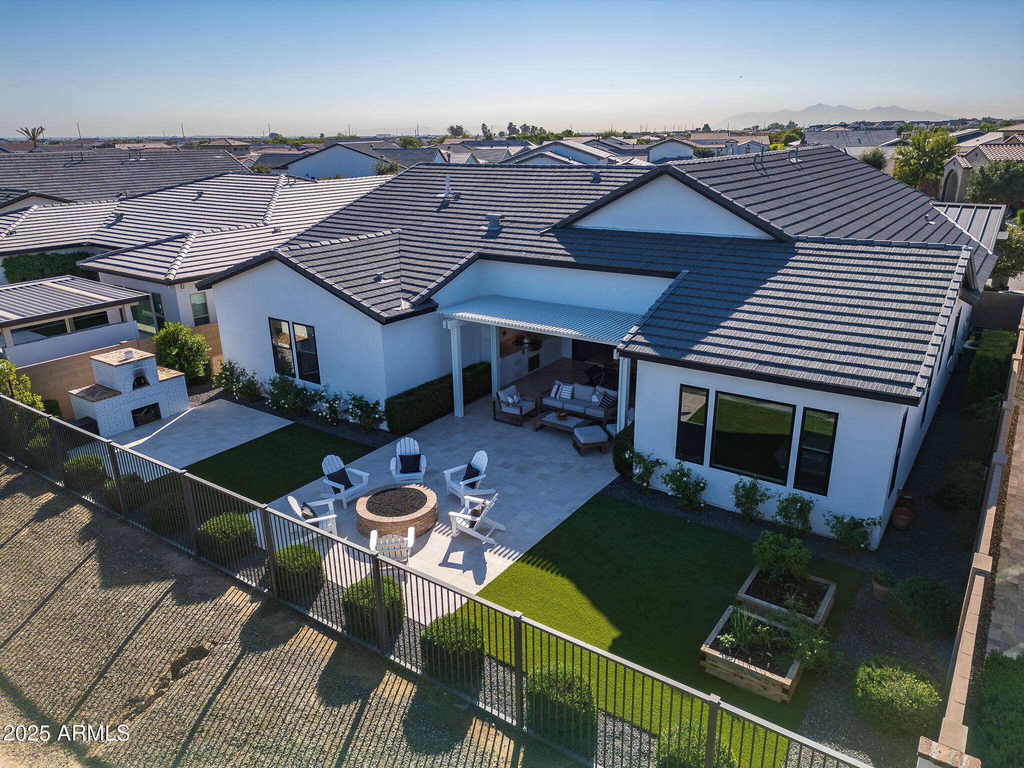 STERLING GROVE - Residential
