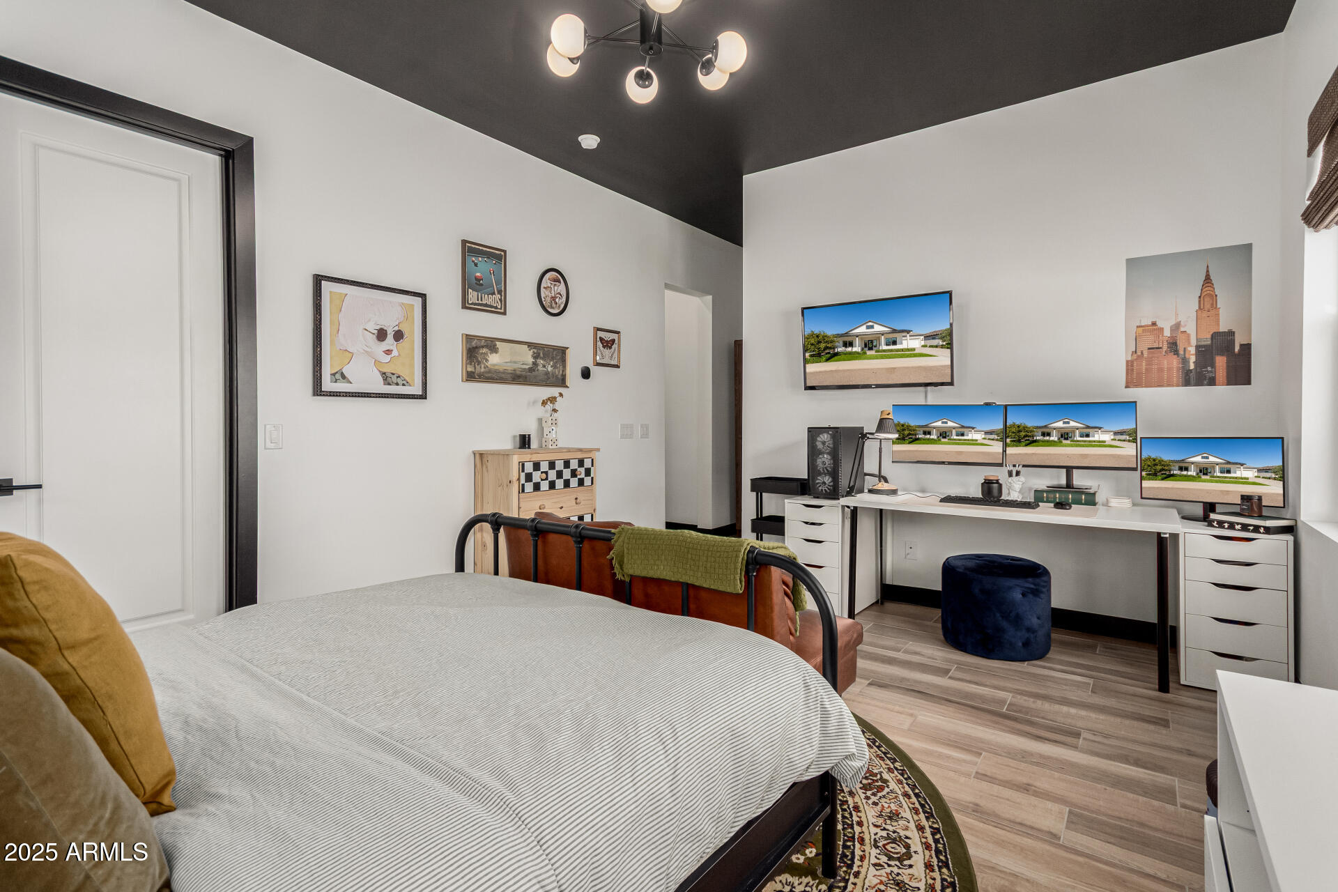 STERLING GROVE - Residential