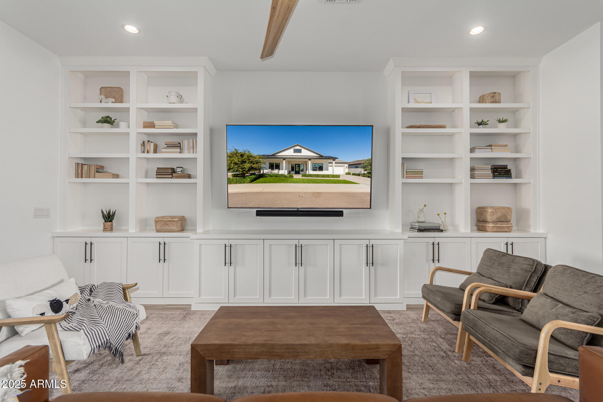 STERLING GROVE - Residential