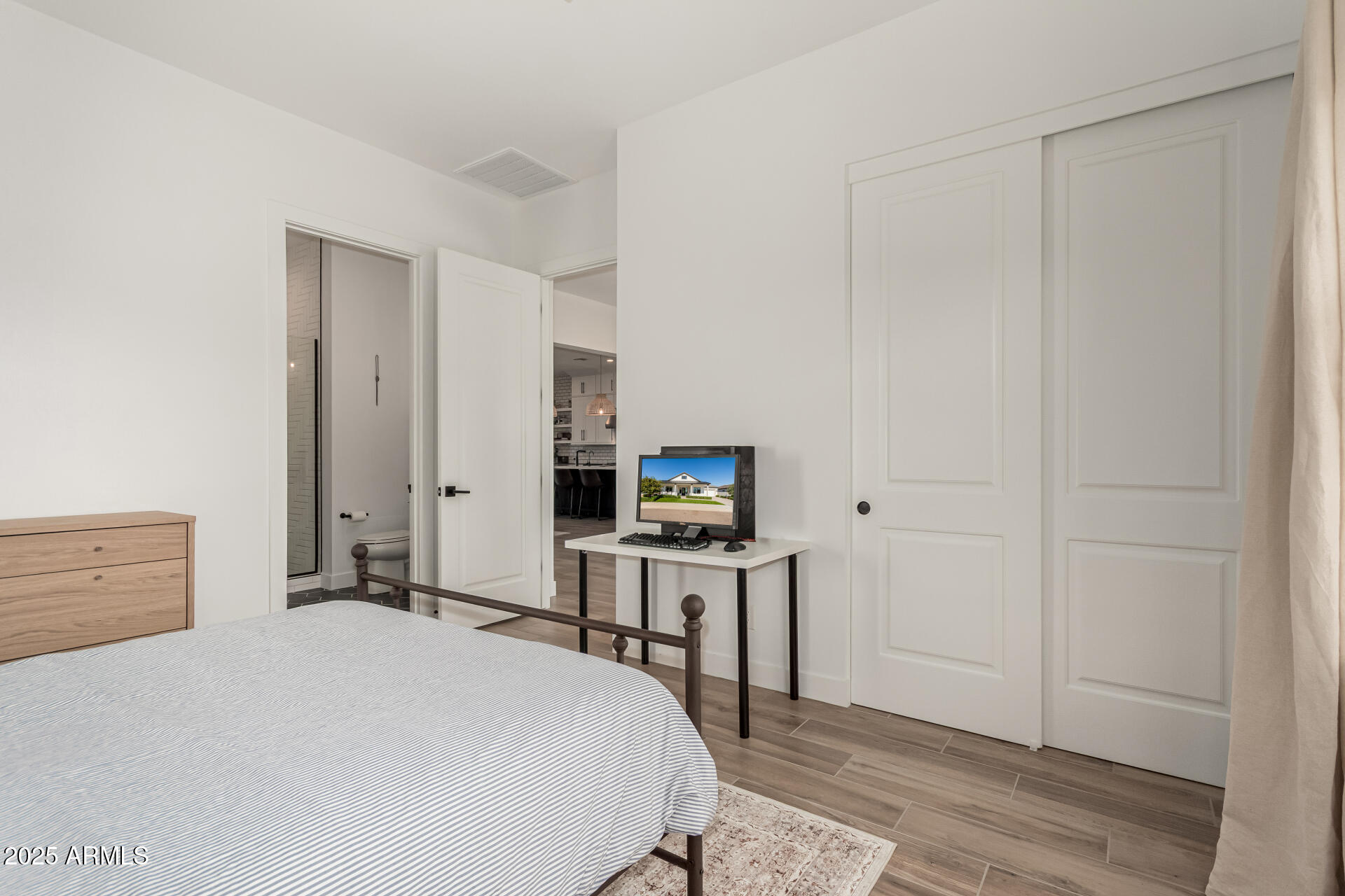 STERLING GROVE - Residential