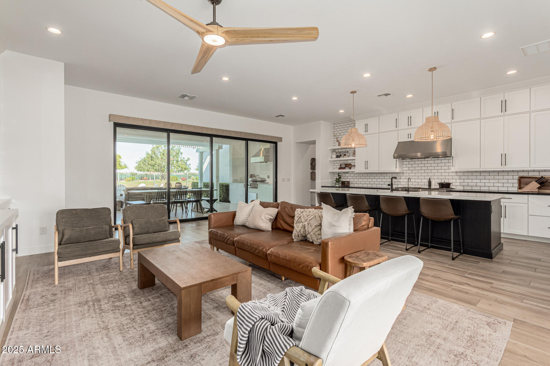 STERLING GROVE - Residential