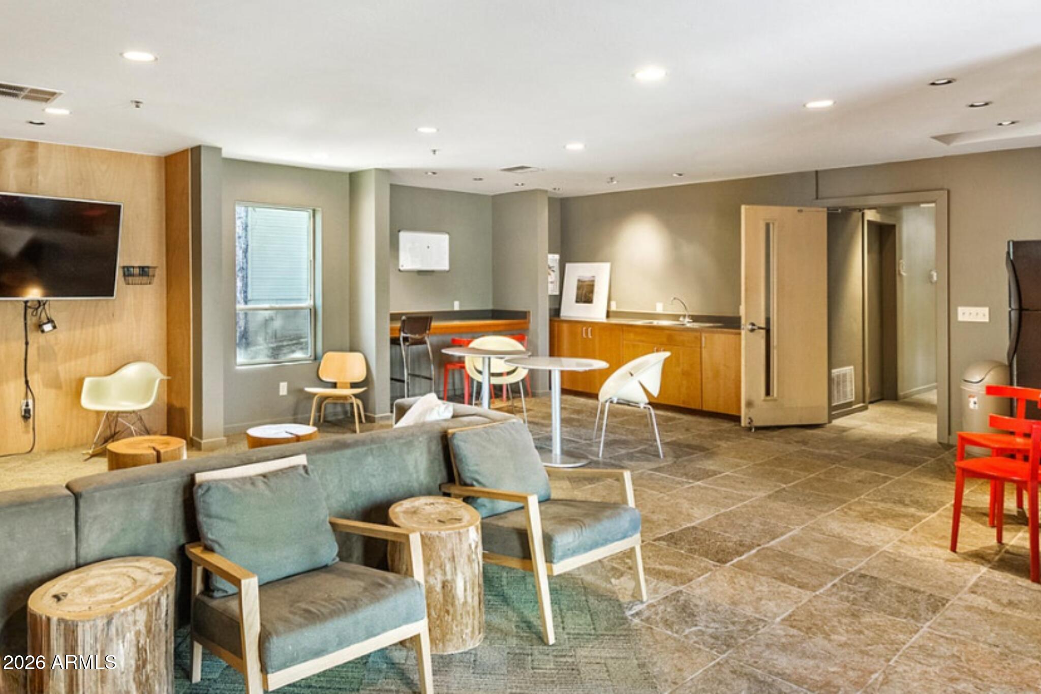 The Arbors Condominiums - Residential