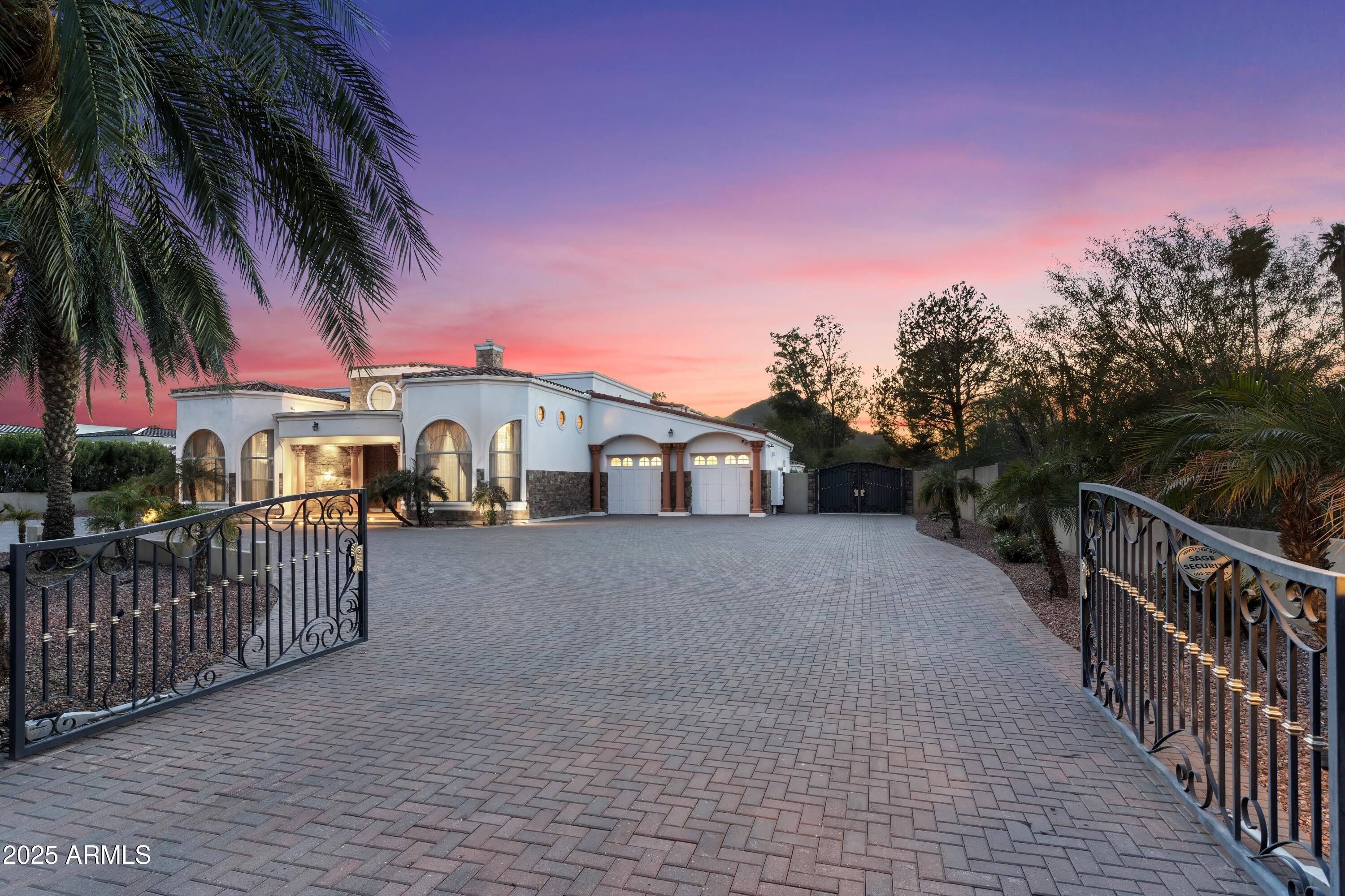 Paradise Valley - Residential