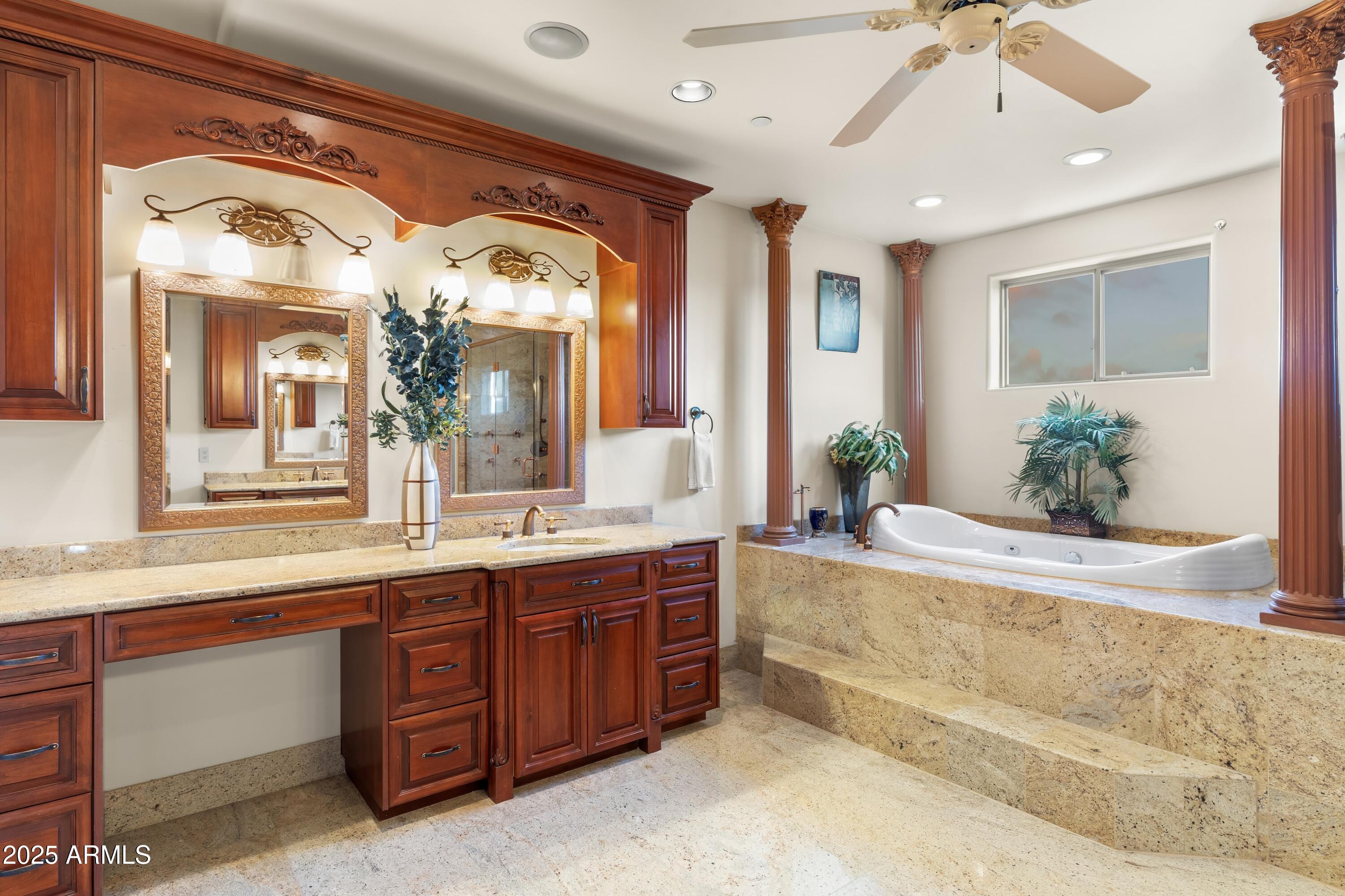 Paradise Valley - Residential
