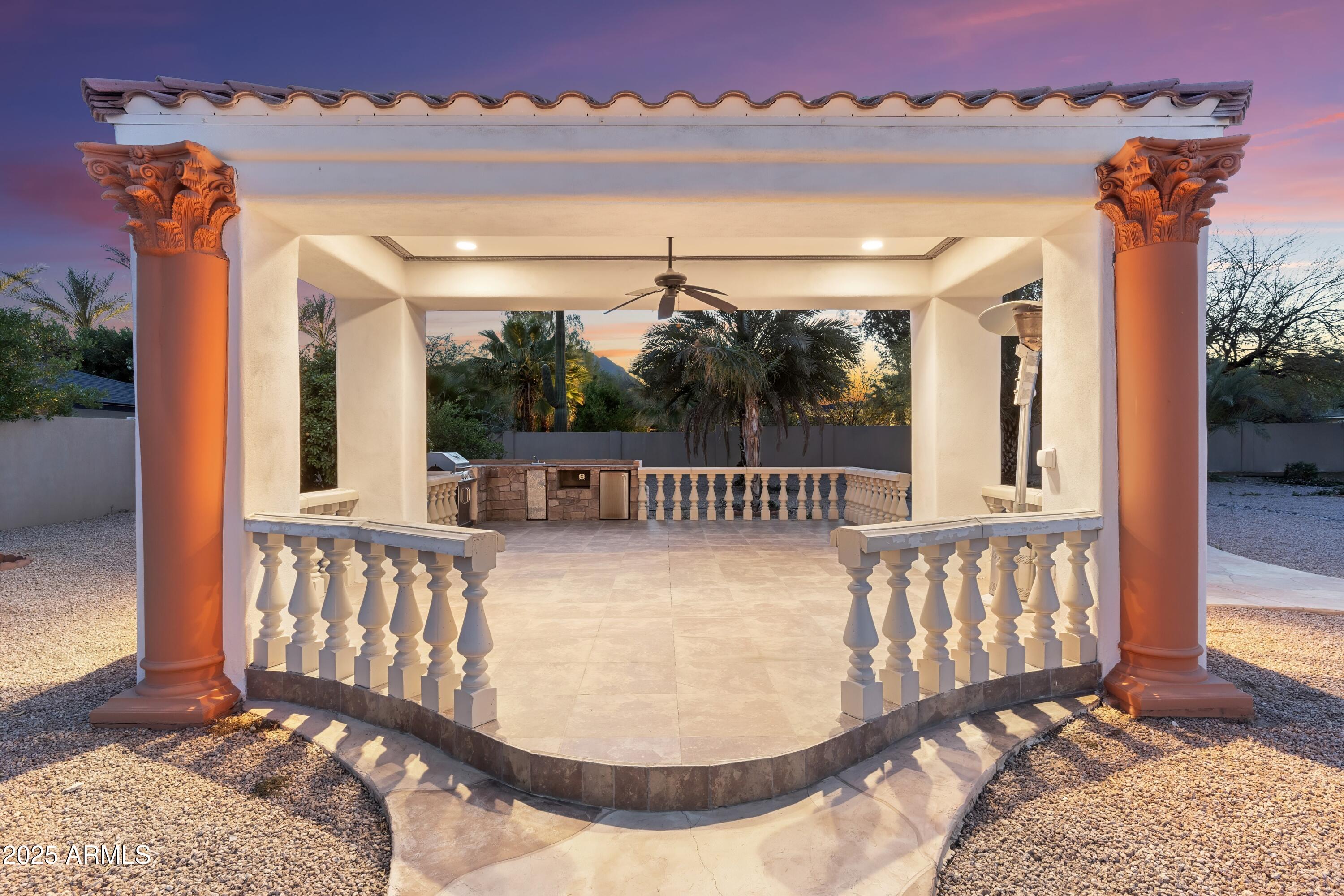 Paradise Valley - Residential