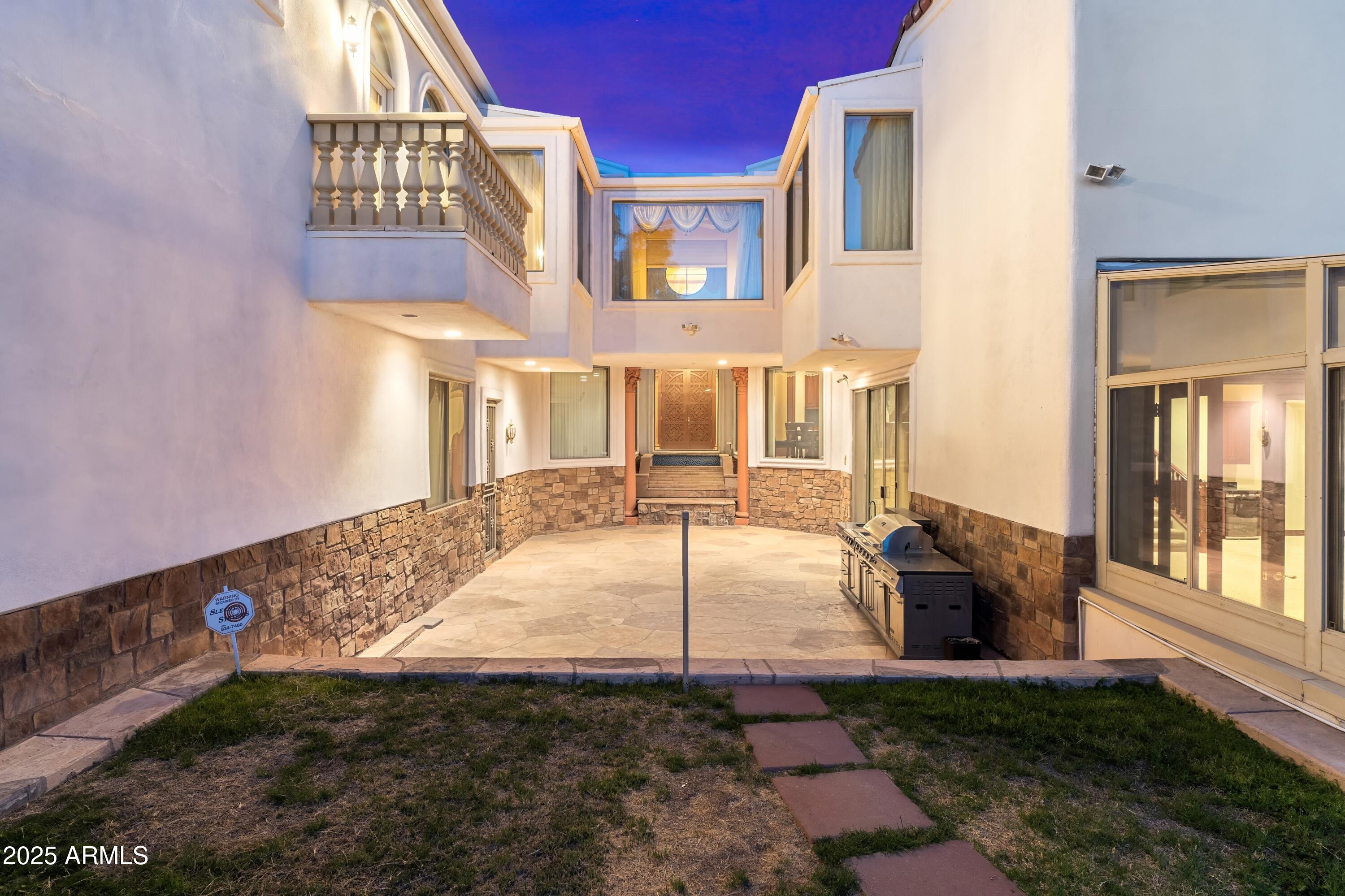 Paradise Valley - Residential