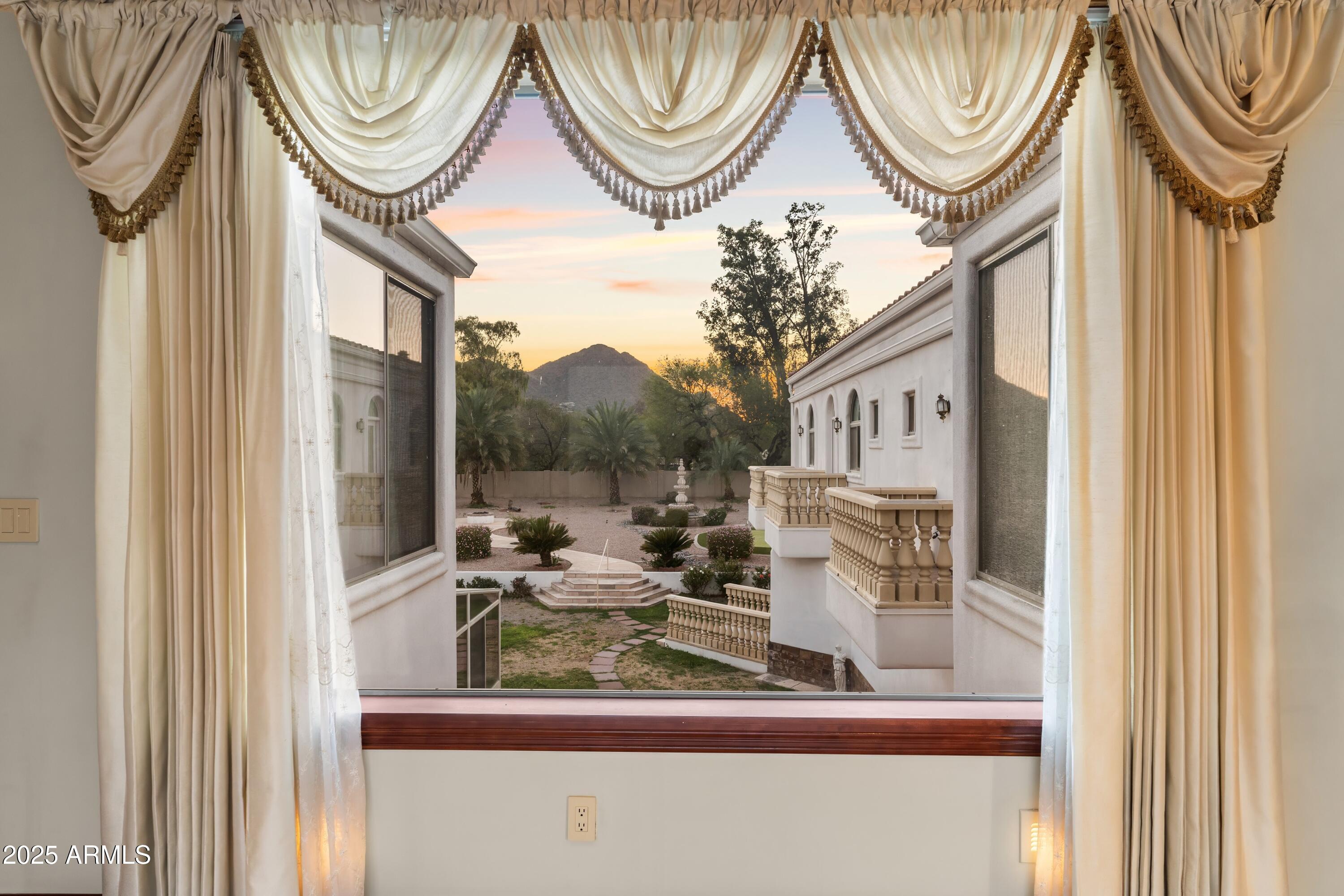 Paradise Valley - Residential