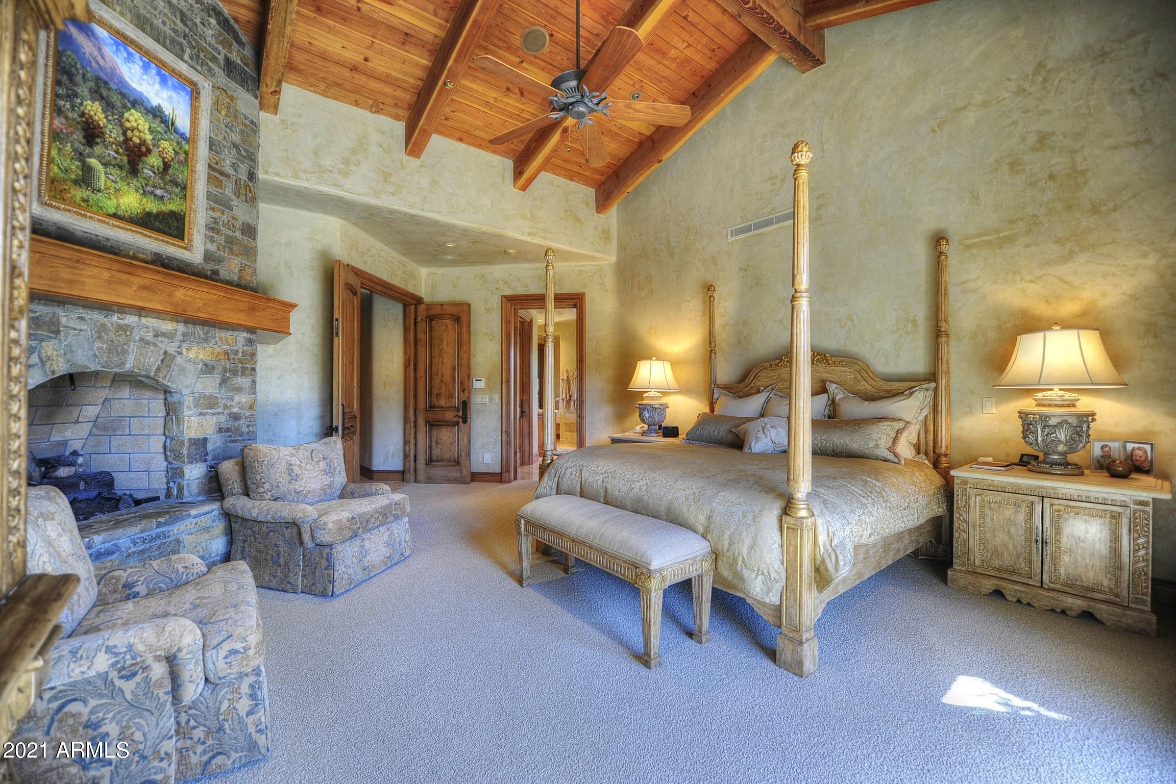 ESTANCIA - Residential