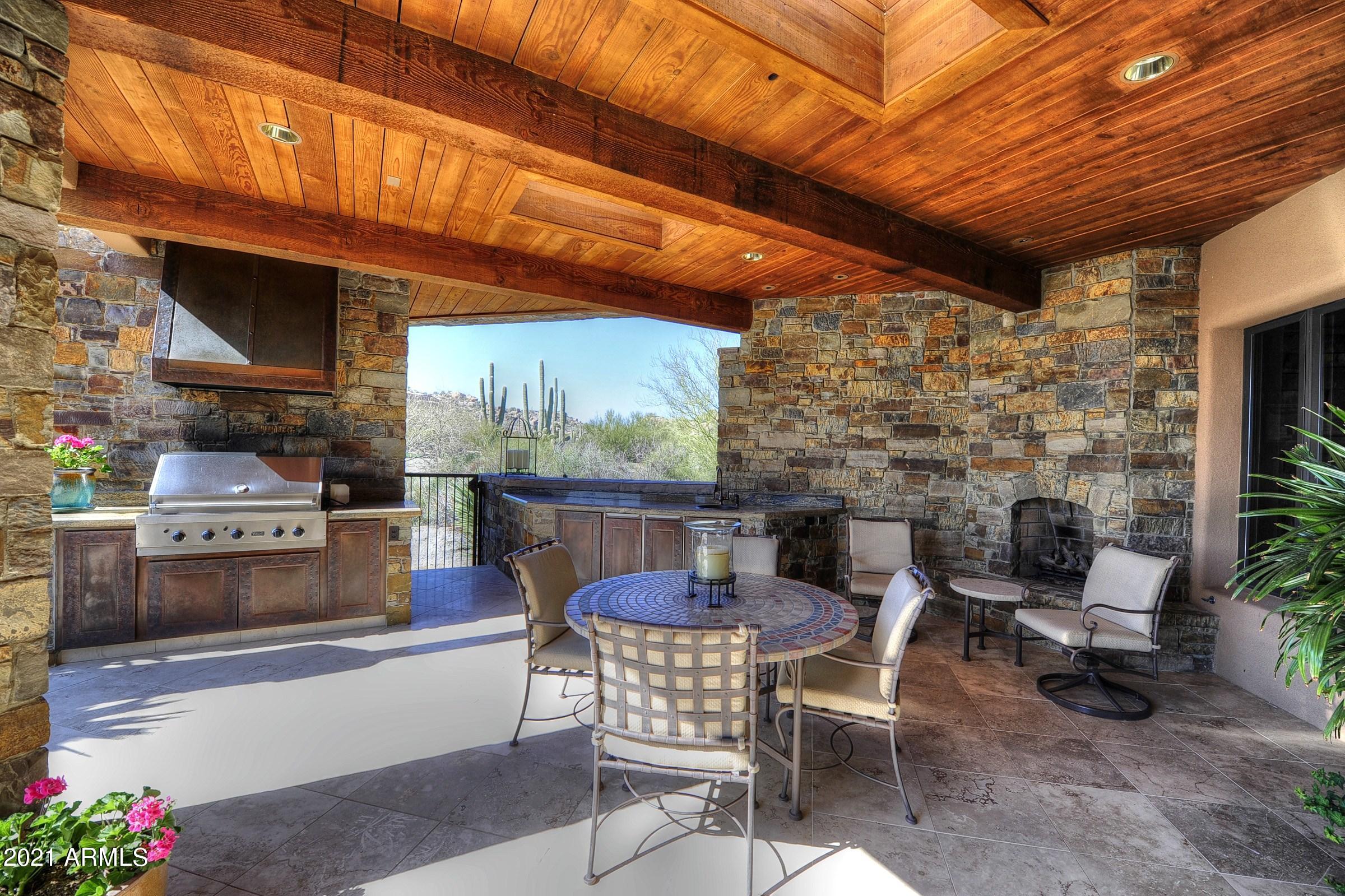 ESTANCIA - Residential