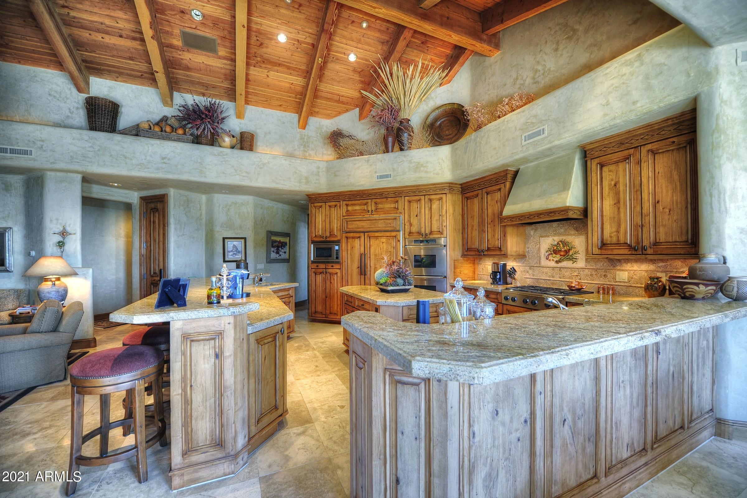 ESTANCIA - Residential