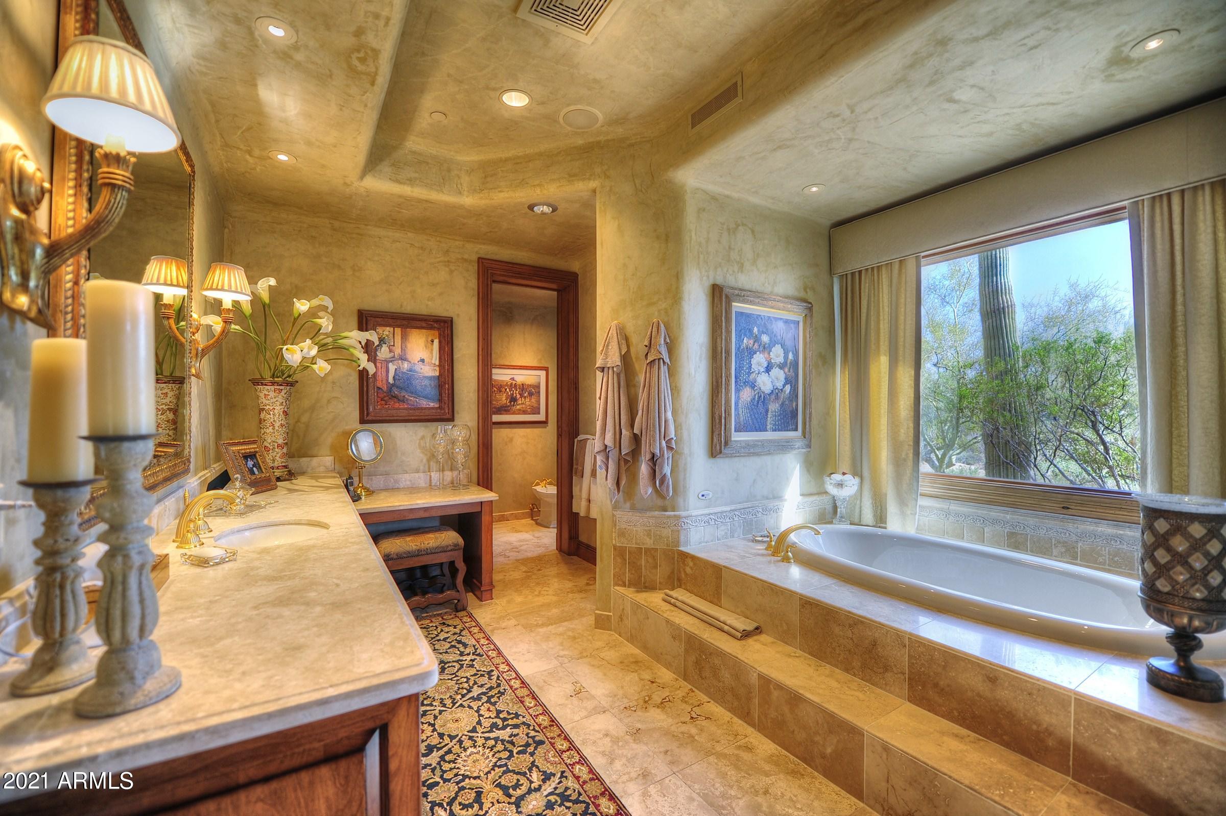 ESTANCIA - Residential