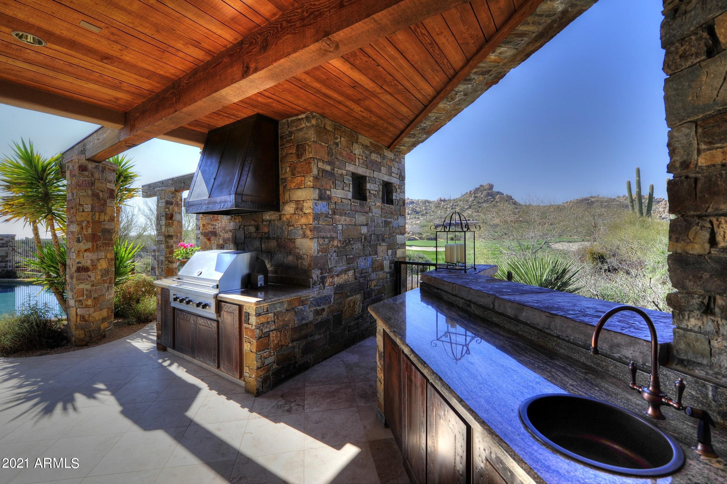 ESTANCIA - Residential