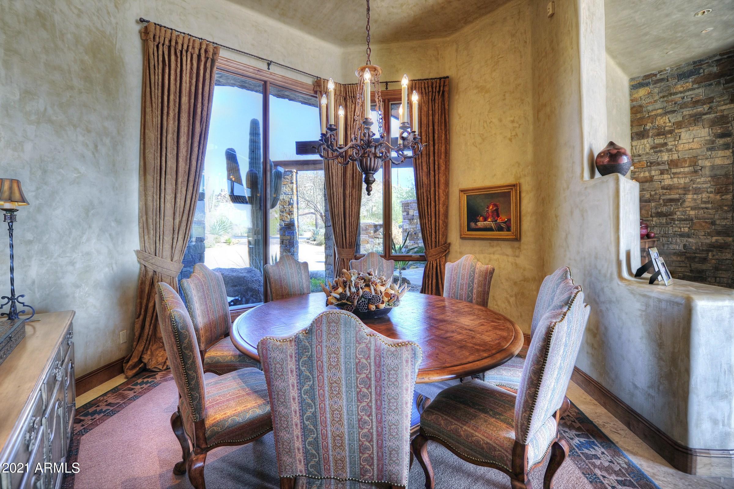 ESTANCIA - Residential