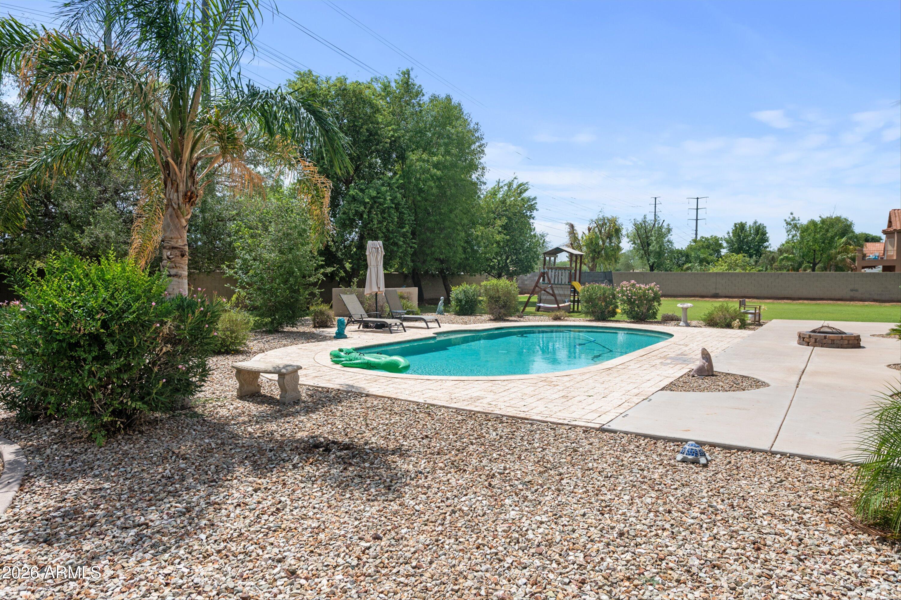 EQUESTRIAN ESTATES AT FINLEY FARMS - Residential