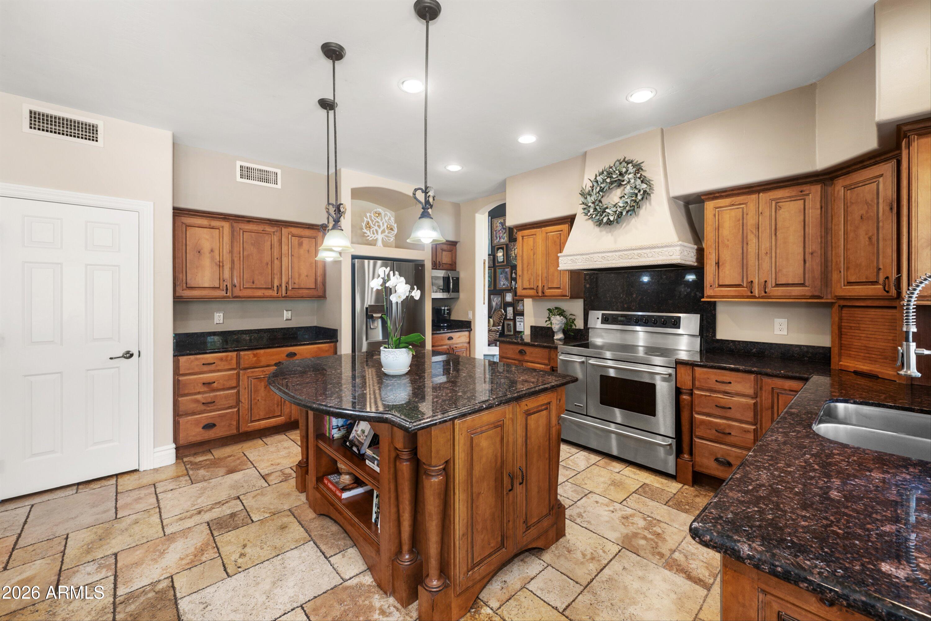 EQUESTRIAN ESTATES AT FINLEY FARMS - Residential