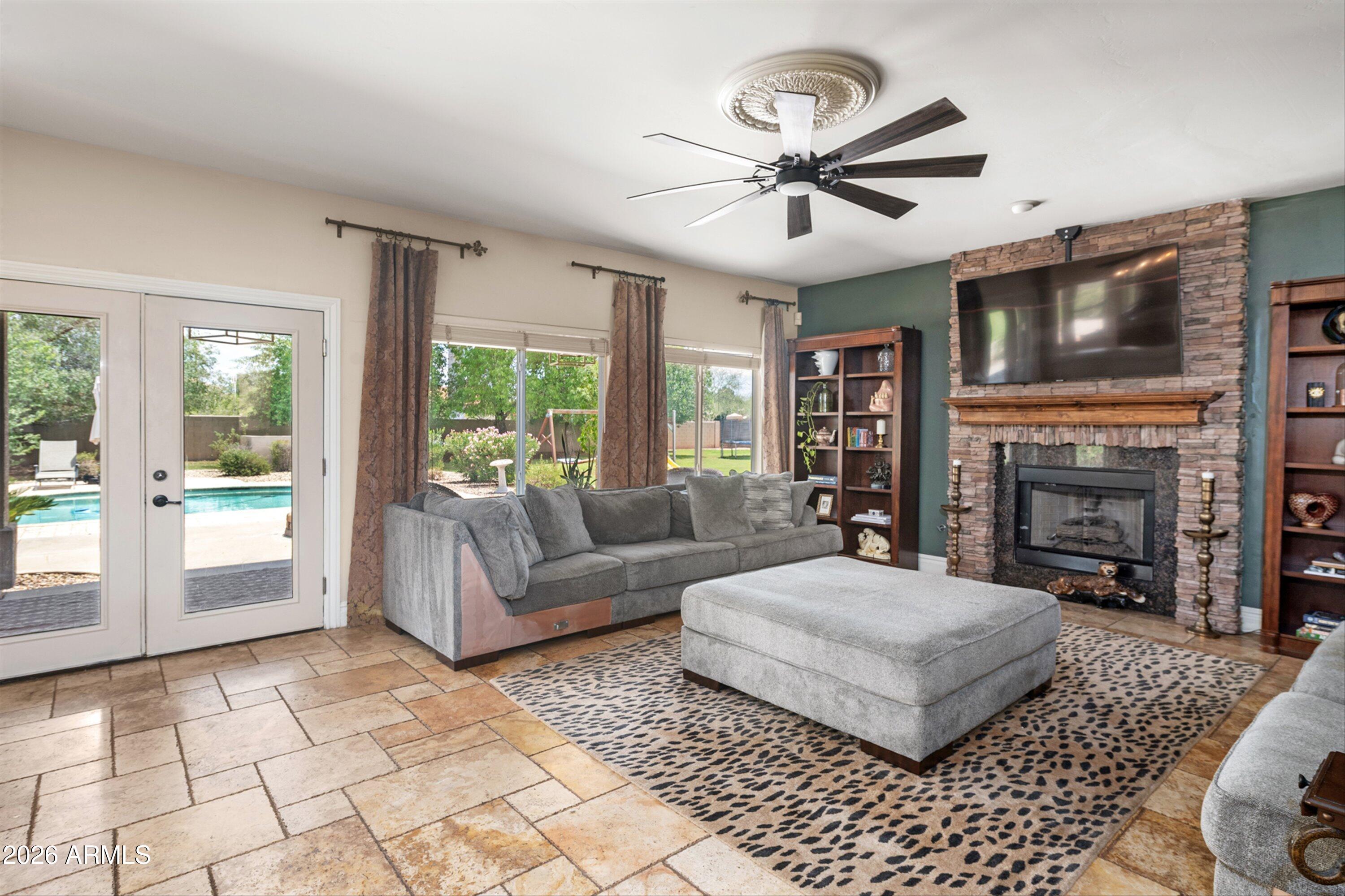 EQUESTRIAN ESTATES AT FINLEY FARMS - Residential