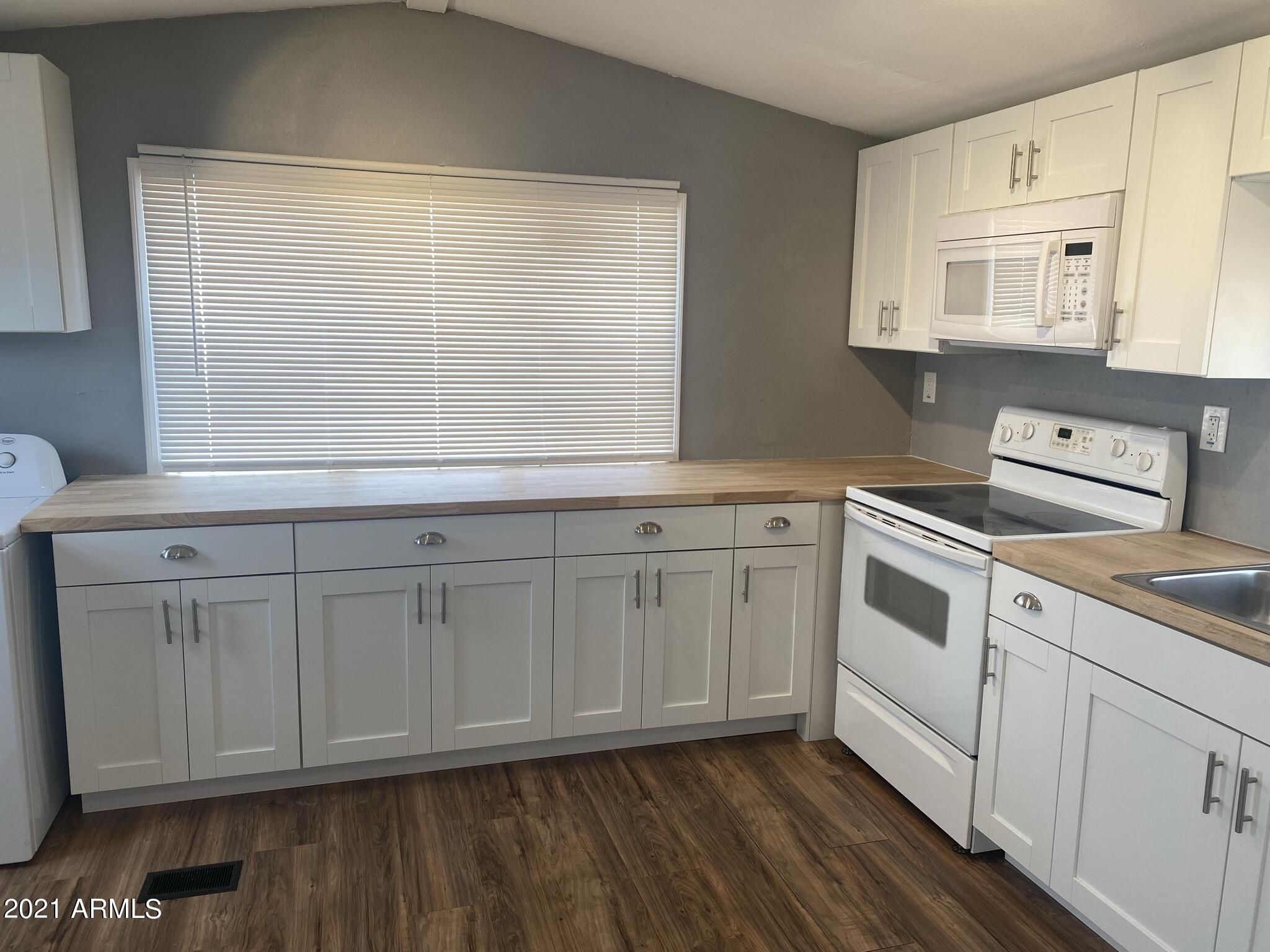 GOLDEN ACRES MOBILE HOME PARK - Residential