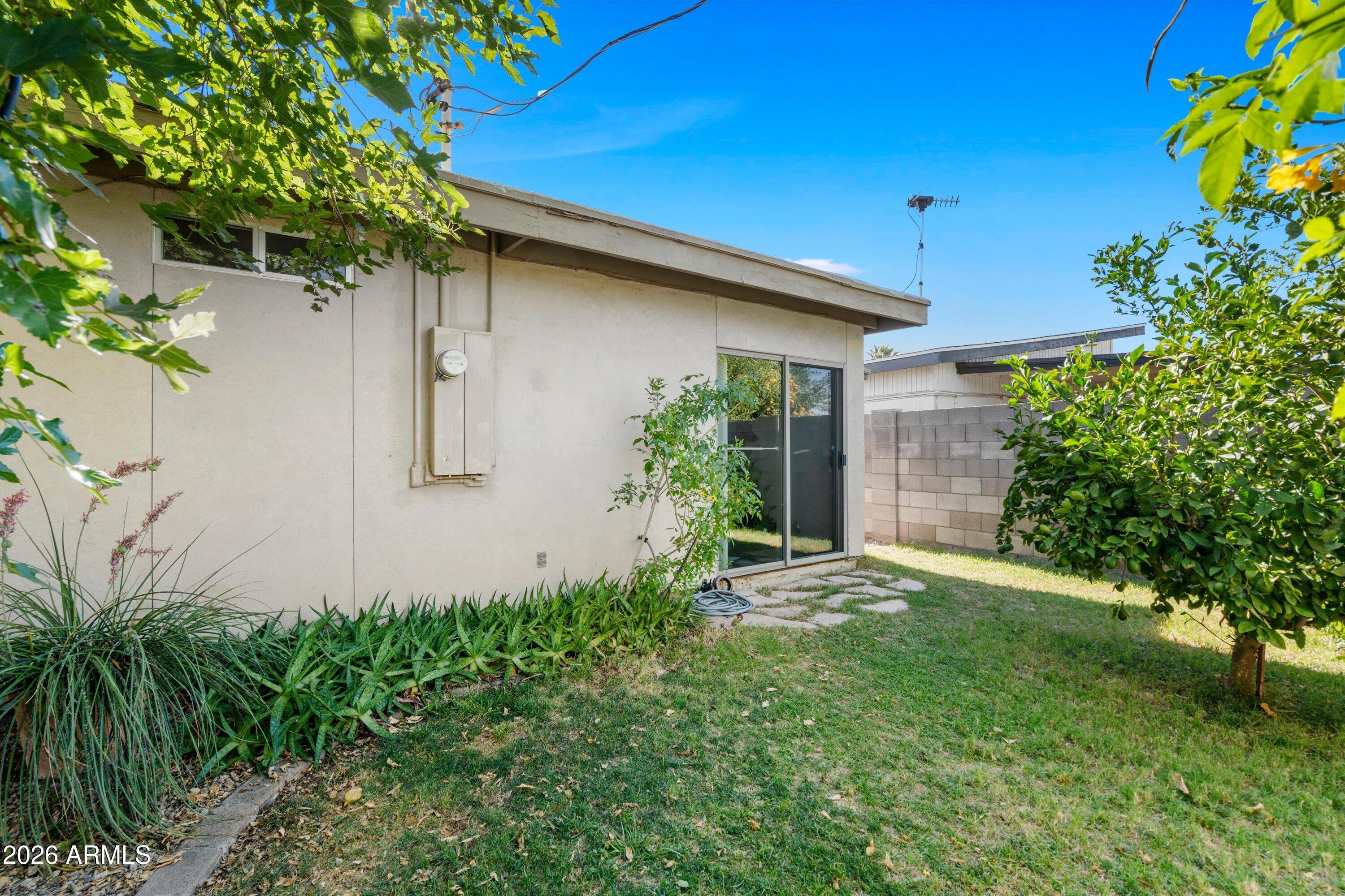 STAR OF PARADISE UNIT 3 - Residential