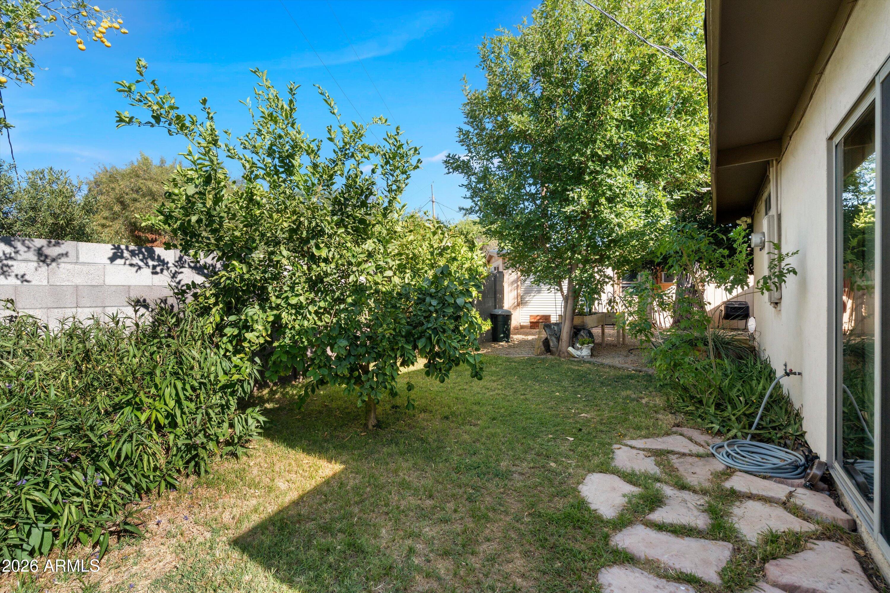 STAR OF PARADISE UNIT 3 - Residential