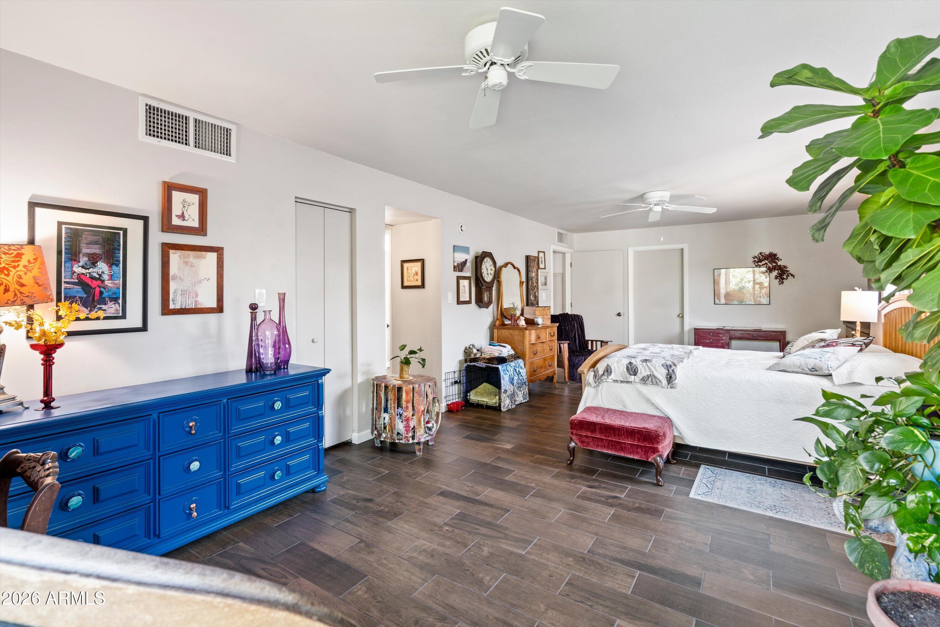 STAR OF PARADISE UNIT 3 - Residential