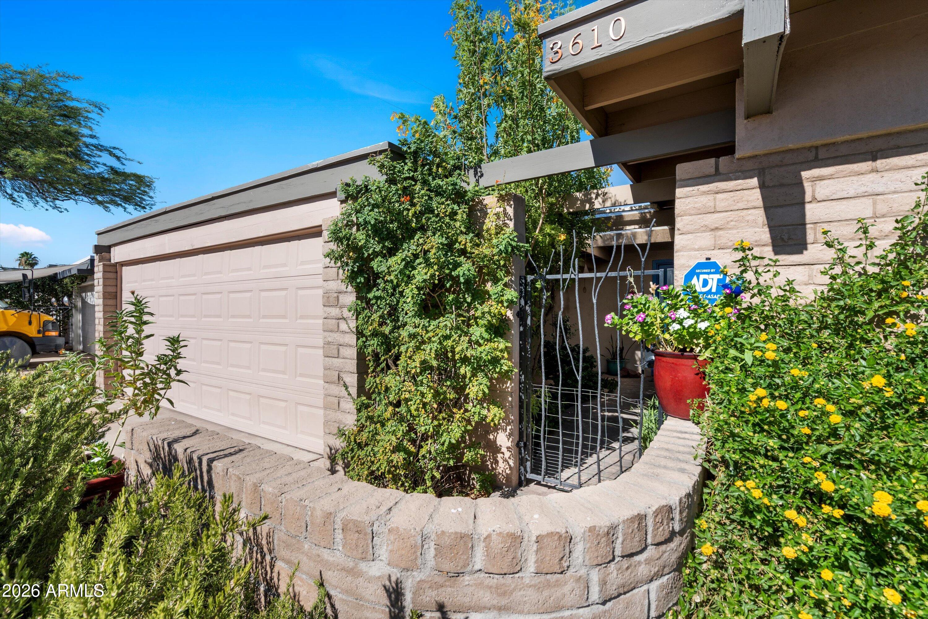 STAR OF PARADISE UNIT 3 - Residential
