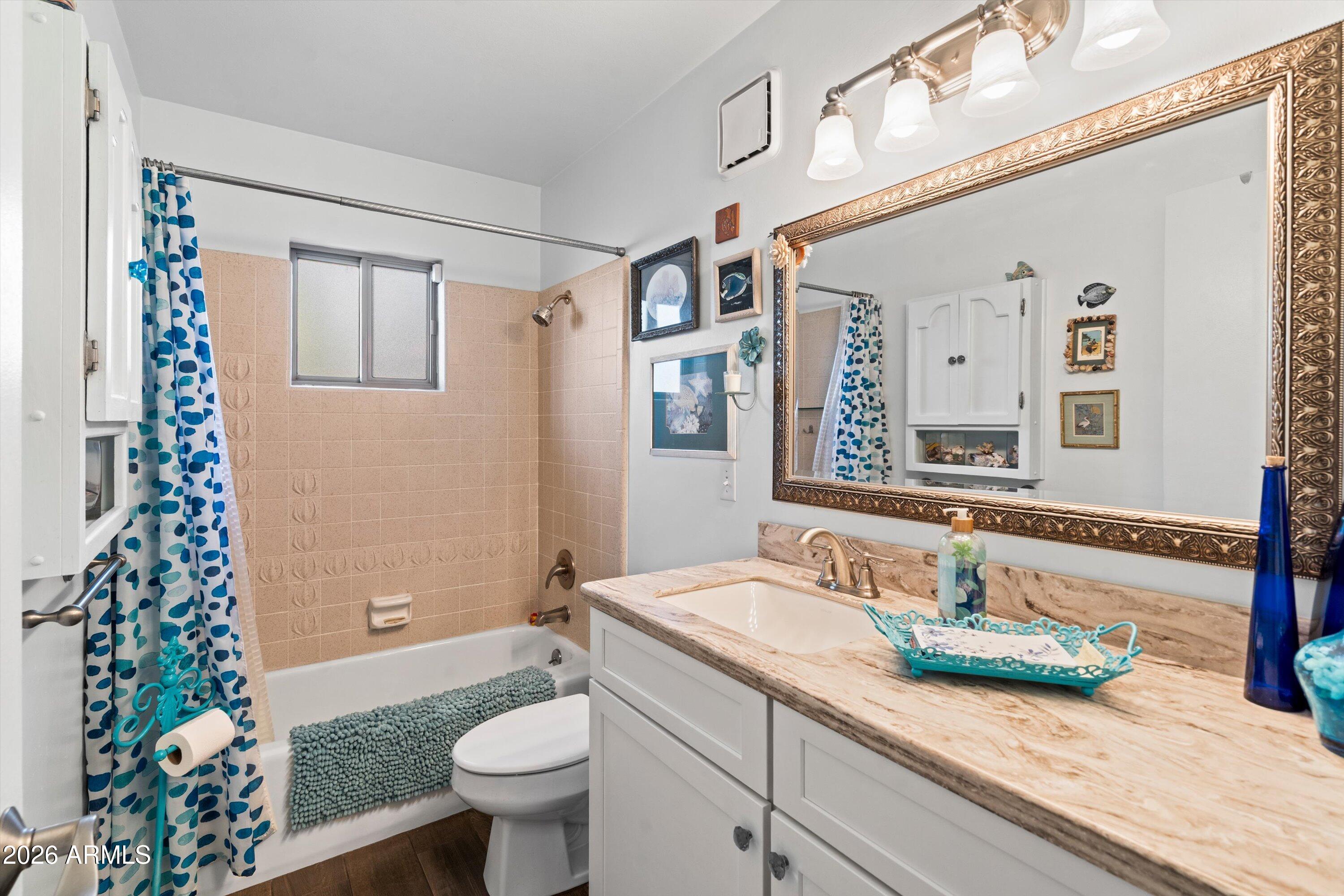 STAR OF PARADISE UNIT 3 - Residential